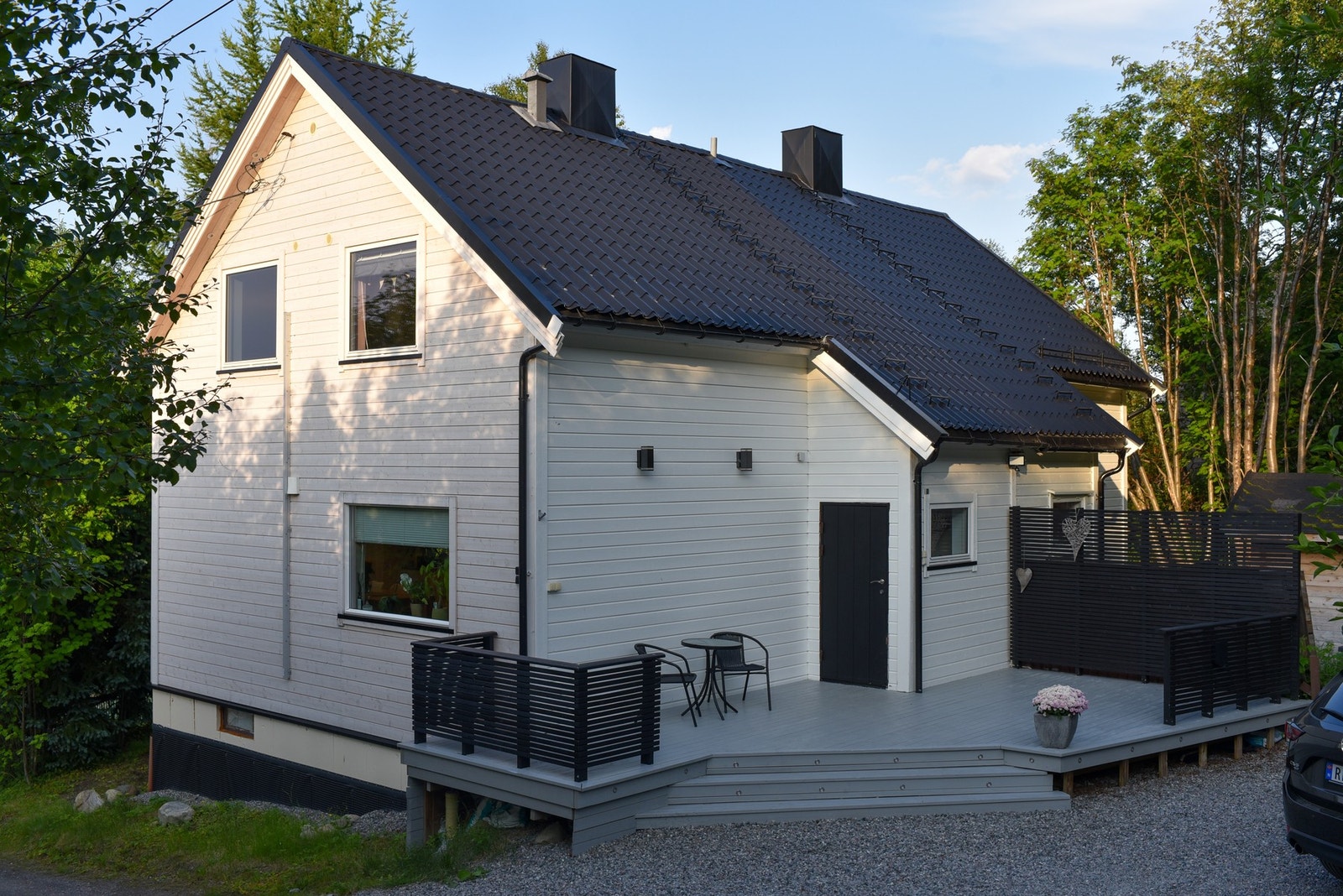 Yttertaket er tekket med metallplater fra 2013. Galleribilde