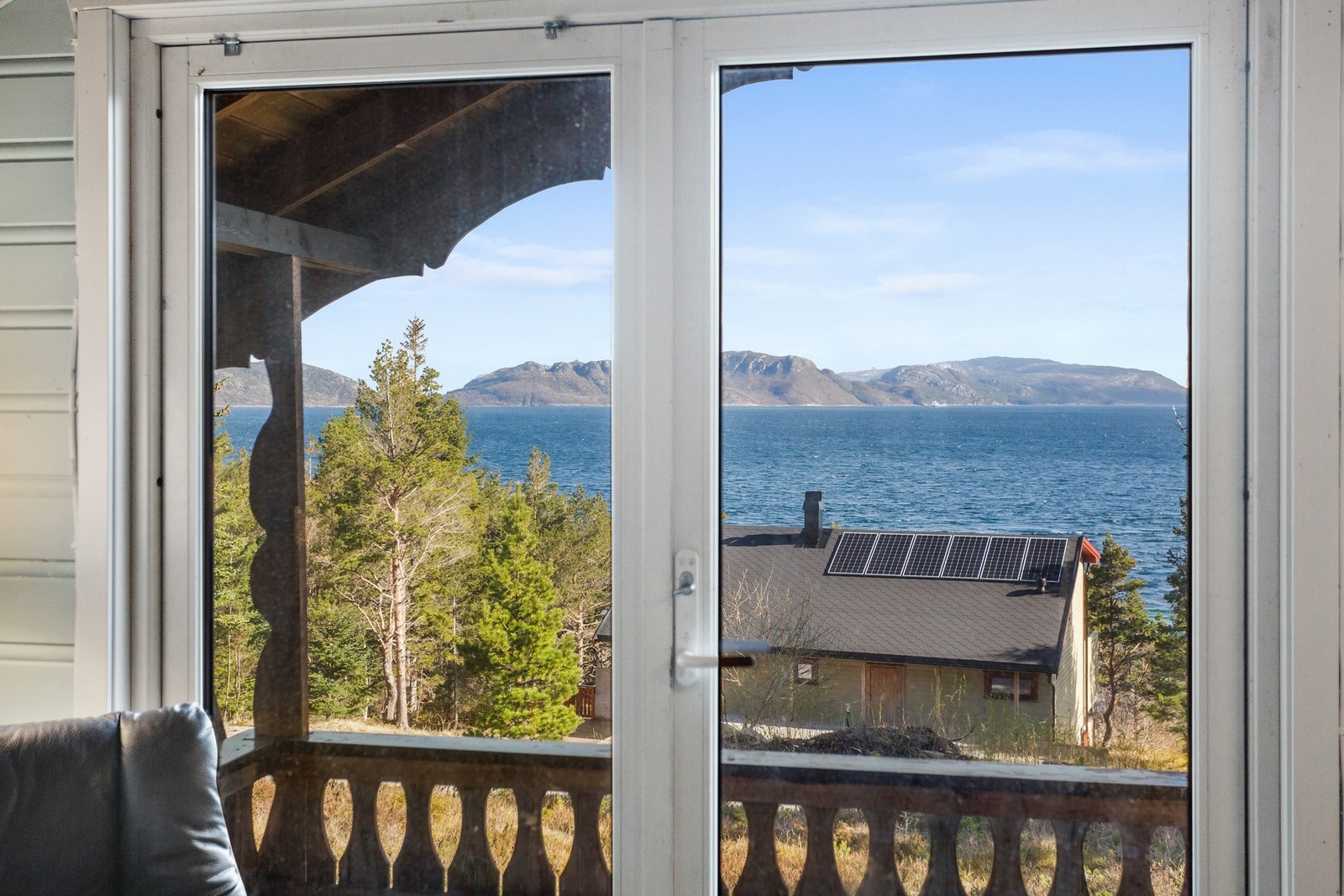 Fra stuen har man flott utsikt. Galleribilde