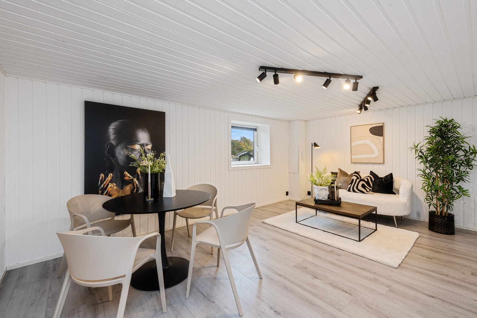 Kjellerstuen er sosialt og tiltalende allrom. Galleribilde