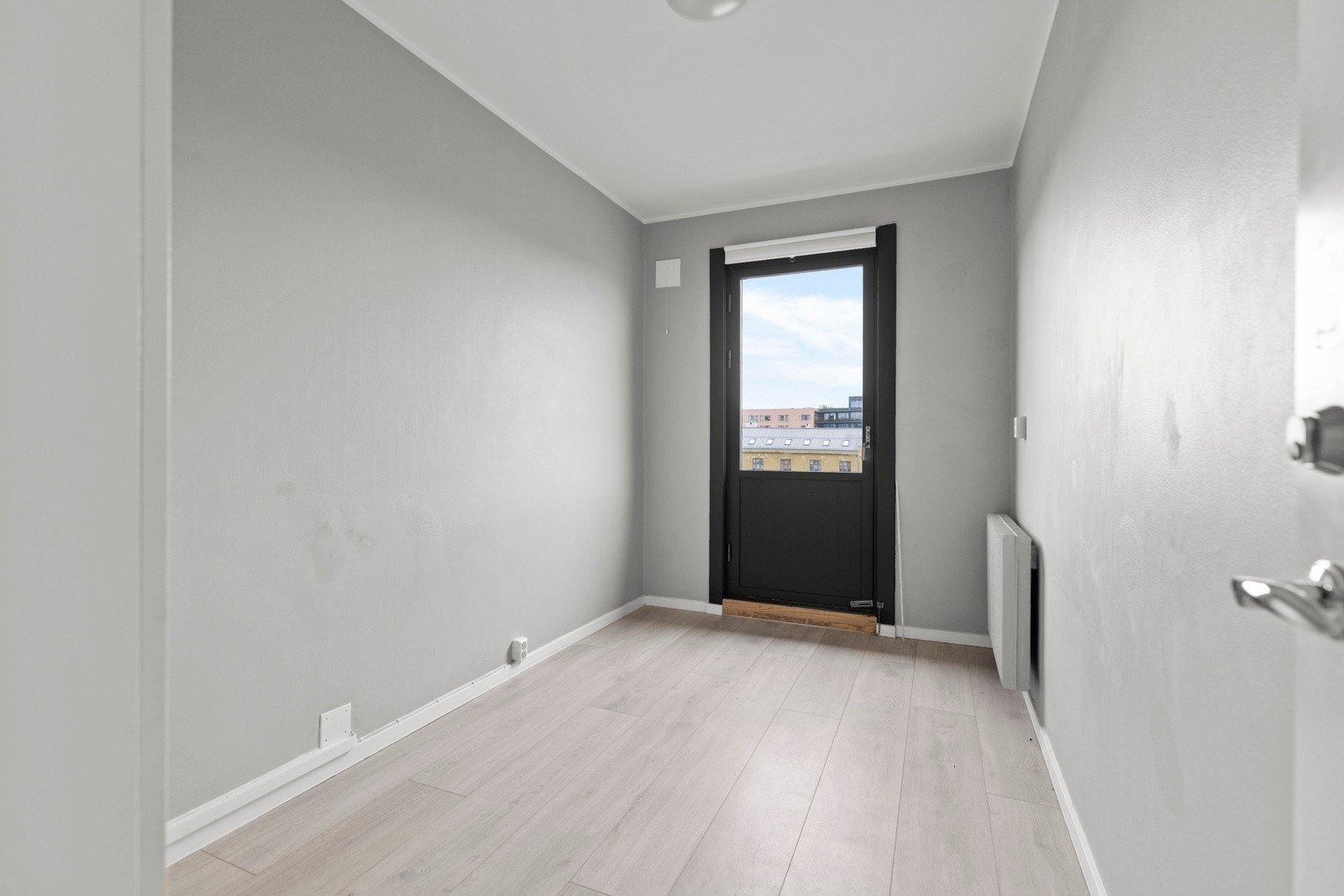 Ett av soverommene har utgang til brannbalkong Galleribilde