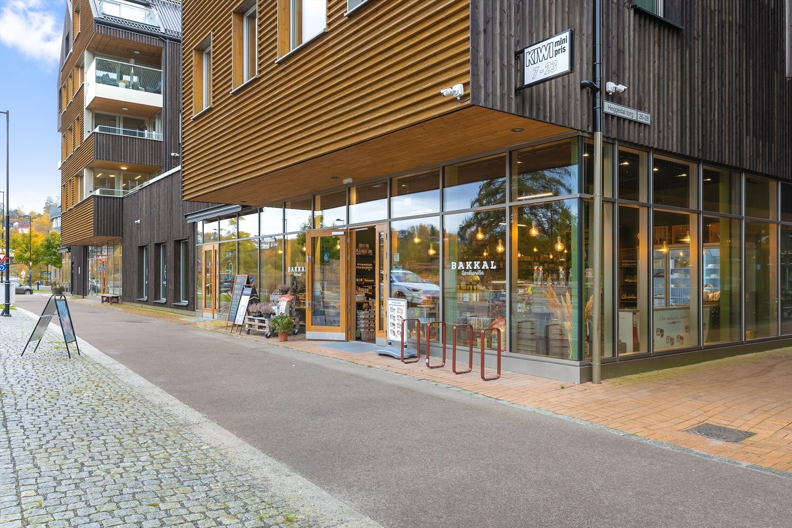 Heggedal sentrum har et godt og variert servicetilbud Galleribilde