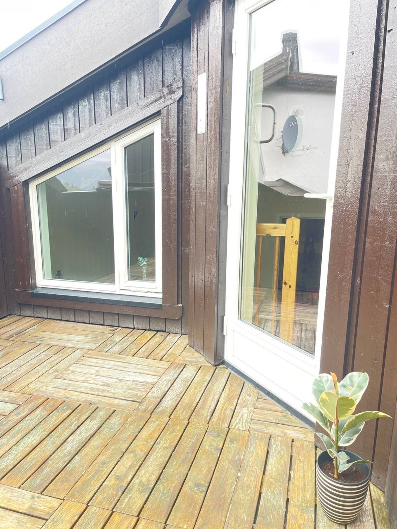 Takterrasse med plass til utemøbler Galleribilde