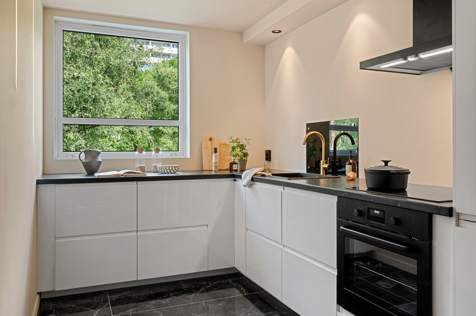 Kjøkken. Galleribilde