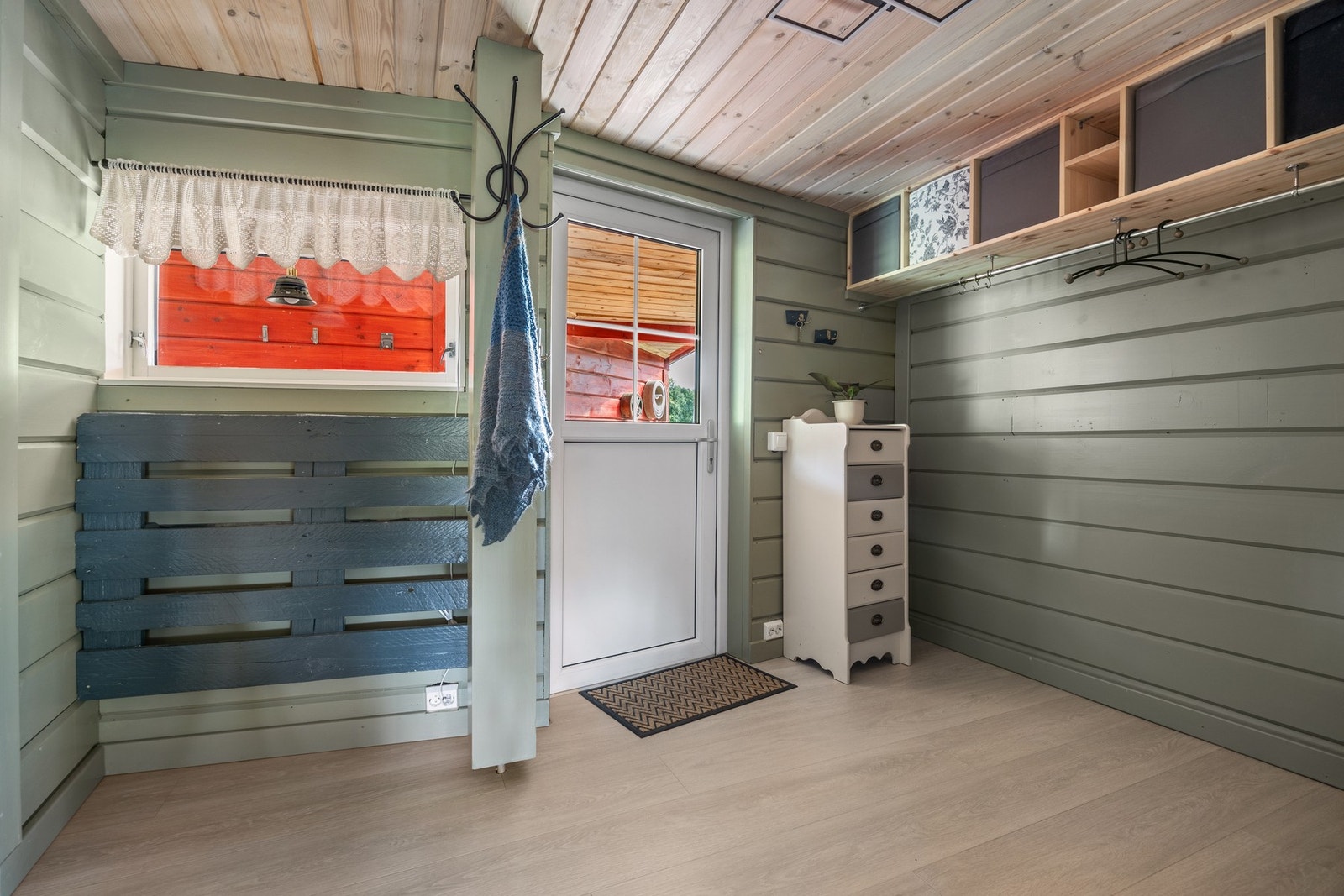 Entré - 7 kvm. I entréen er det gulvvarme. Galleribilde