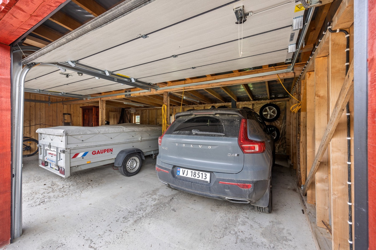 Innvendig garasje Galleribilde