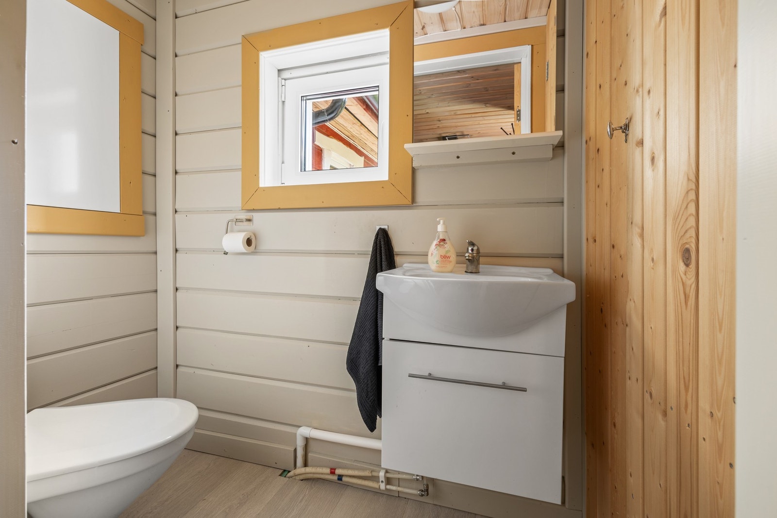 WC - 2 kvm. GUlvvarme. Galleribilde