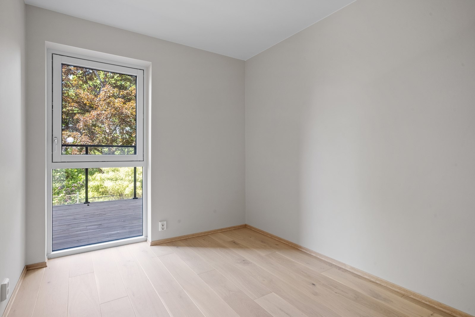 Soverom 2 egner seg godt for gjesterom, barnerom eller kontor Galleribilde