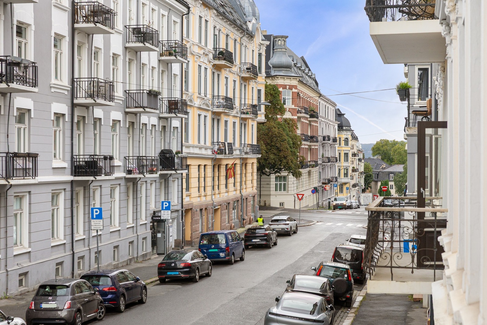 Pent utsyn gjennom Erling Skjalgssons gate. Galleribilde