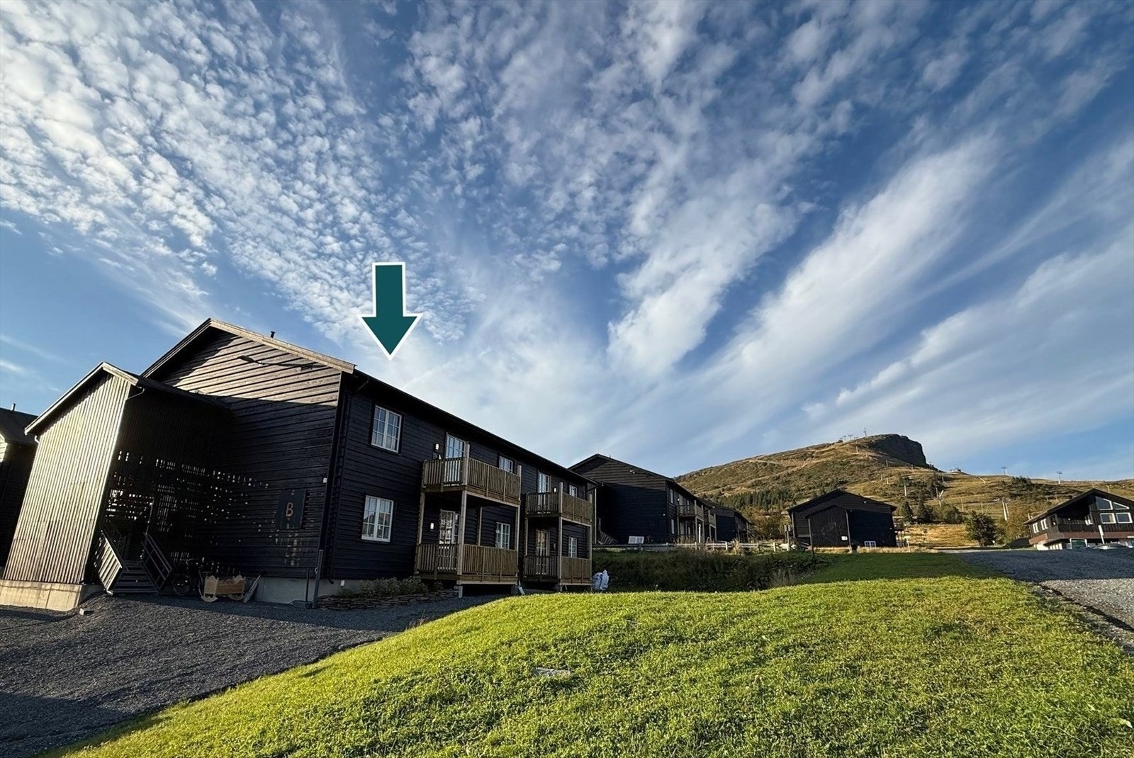 Velkommen til Sanatorievegen 3 - En innbydende 3-roms fritidsleilighet med attraktiv beliggenhet på Skeikampen! Galleribilde