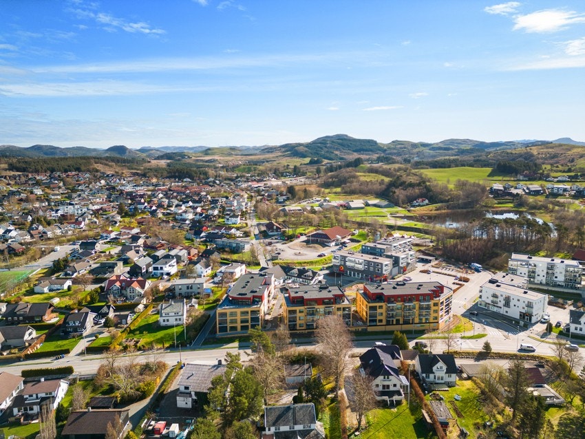 Her finner man blant annet turløyper i ulike lengder, lysløyper og grusveier tilpasset de fleste. Galleribilde