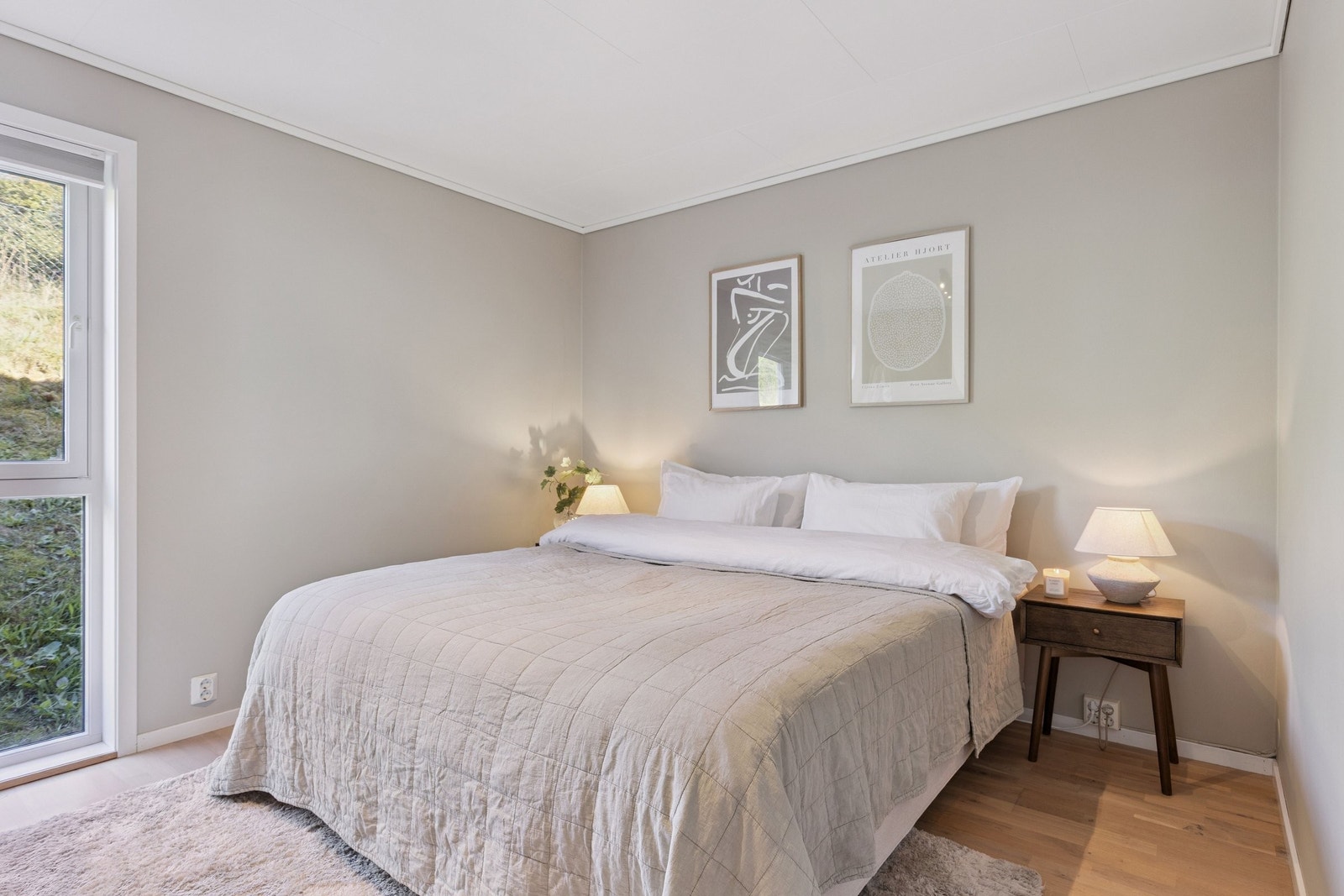 Hovedsoverommet har god størrelse med stor garderobe. Galleribilde