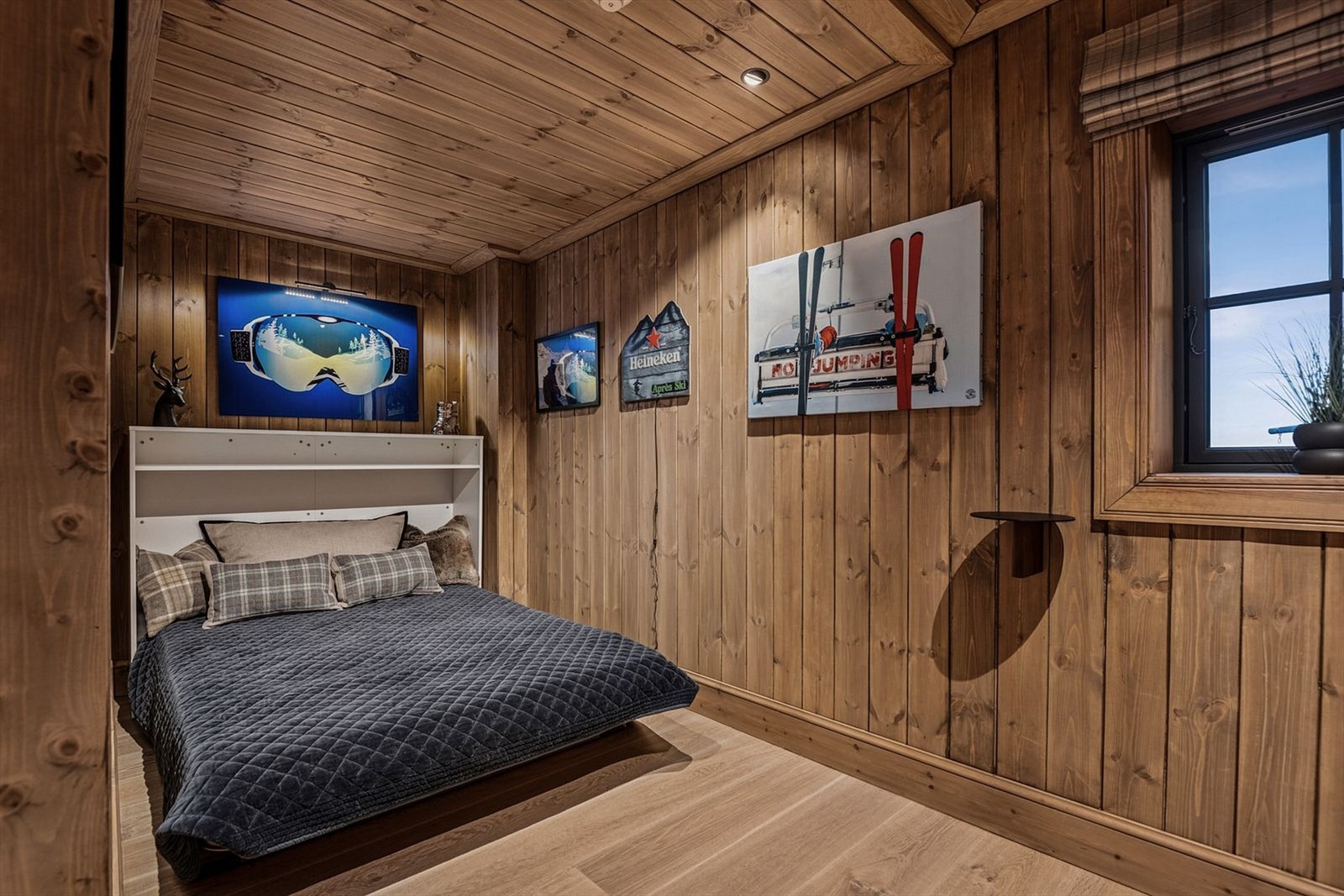 Muligheter til å folde ut en skapseng når det er behov for et ekstra soverom Galleribilde