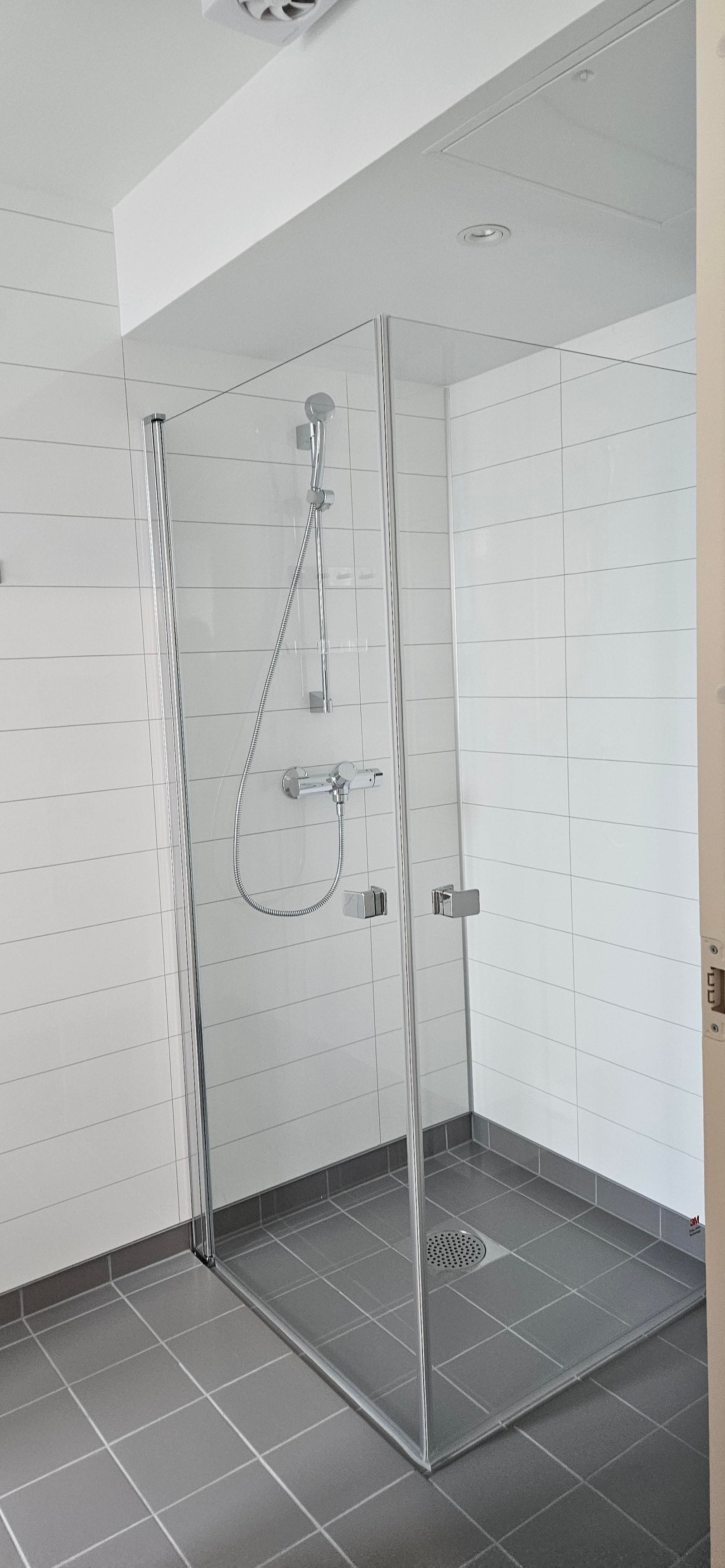 Bad/Dusj Galleribilde