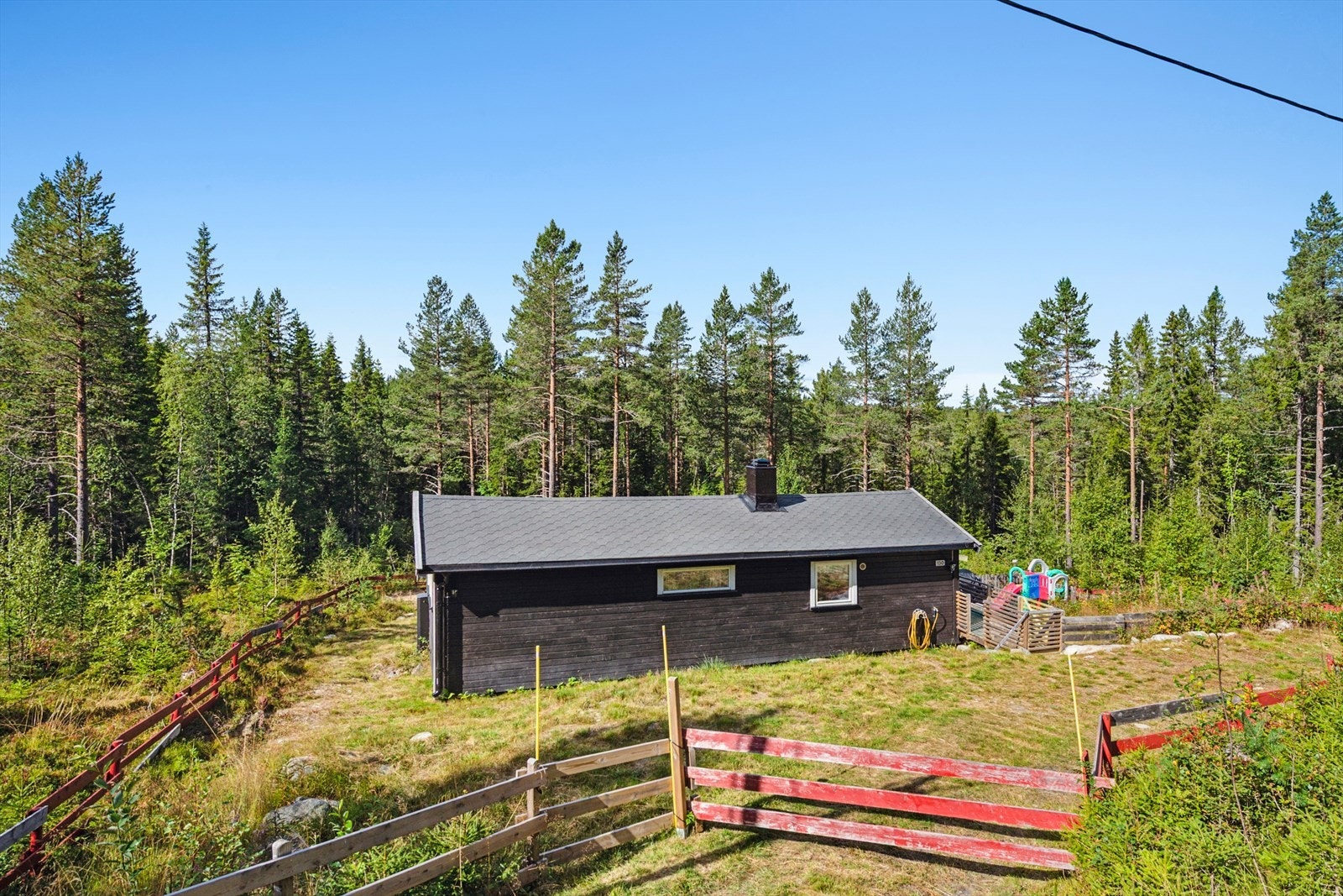 Her kan man nyte alt naturen har å by på, med gode turmuligheter både sommer og vinter. Galleribilde