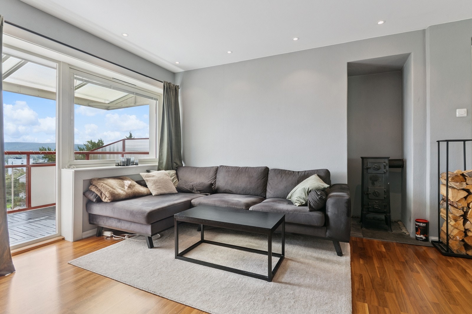 En vedovn sørger for ekstra varme og hygge på kalde dager. Galleribilde