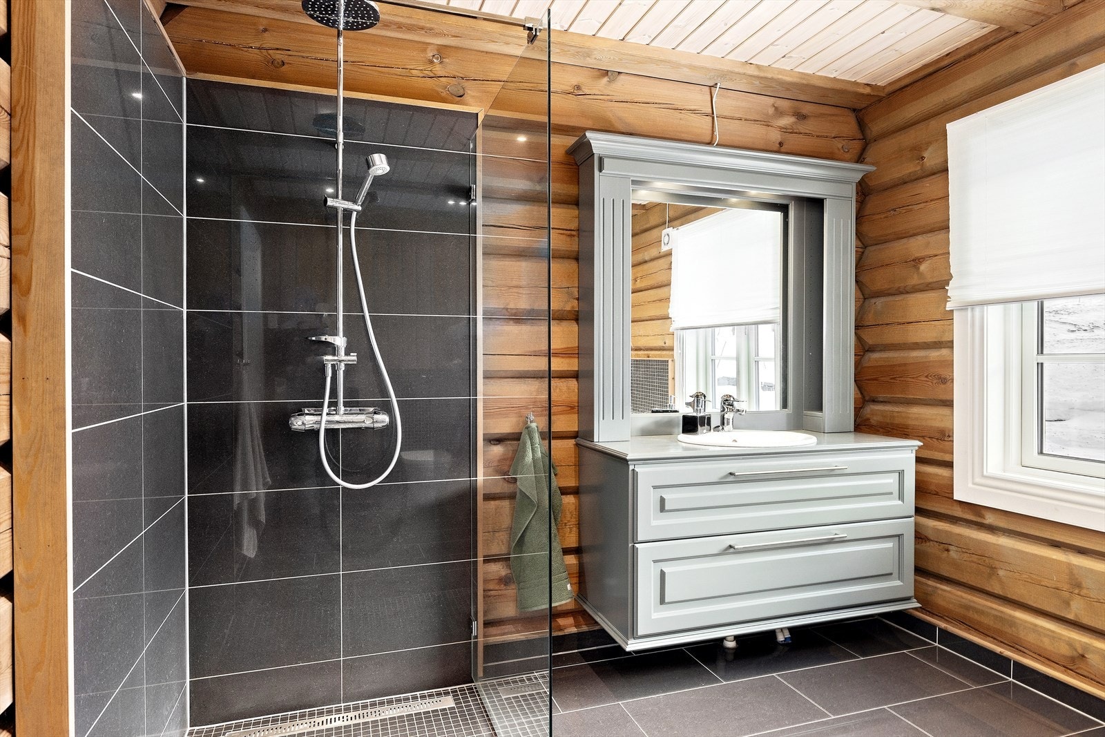 Baderom i 1. etasje Galleribilde