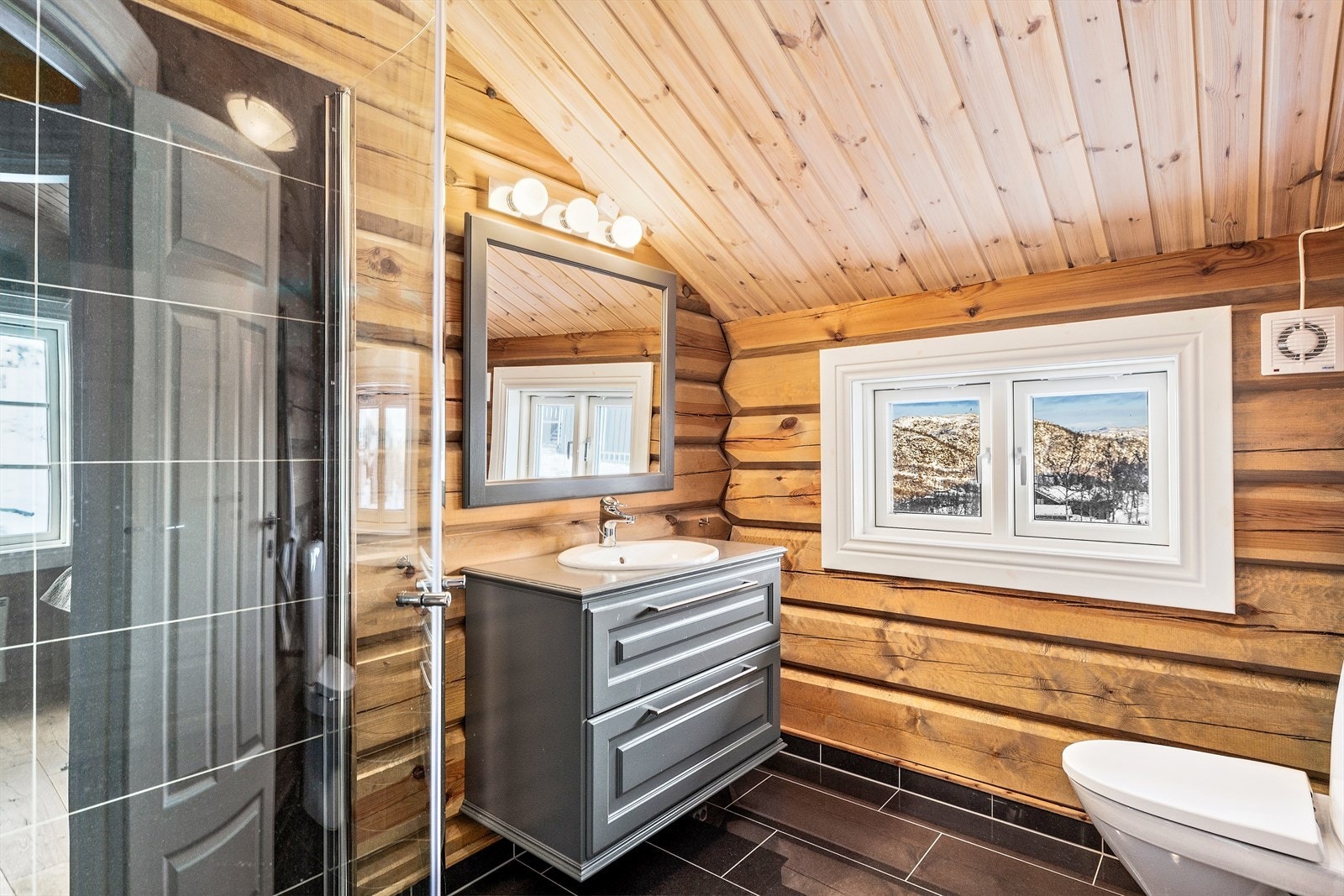 Baderom i 2. etasje Galleribilde