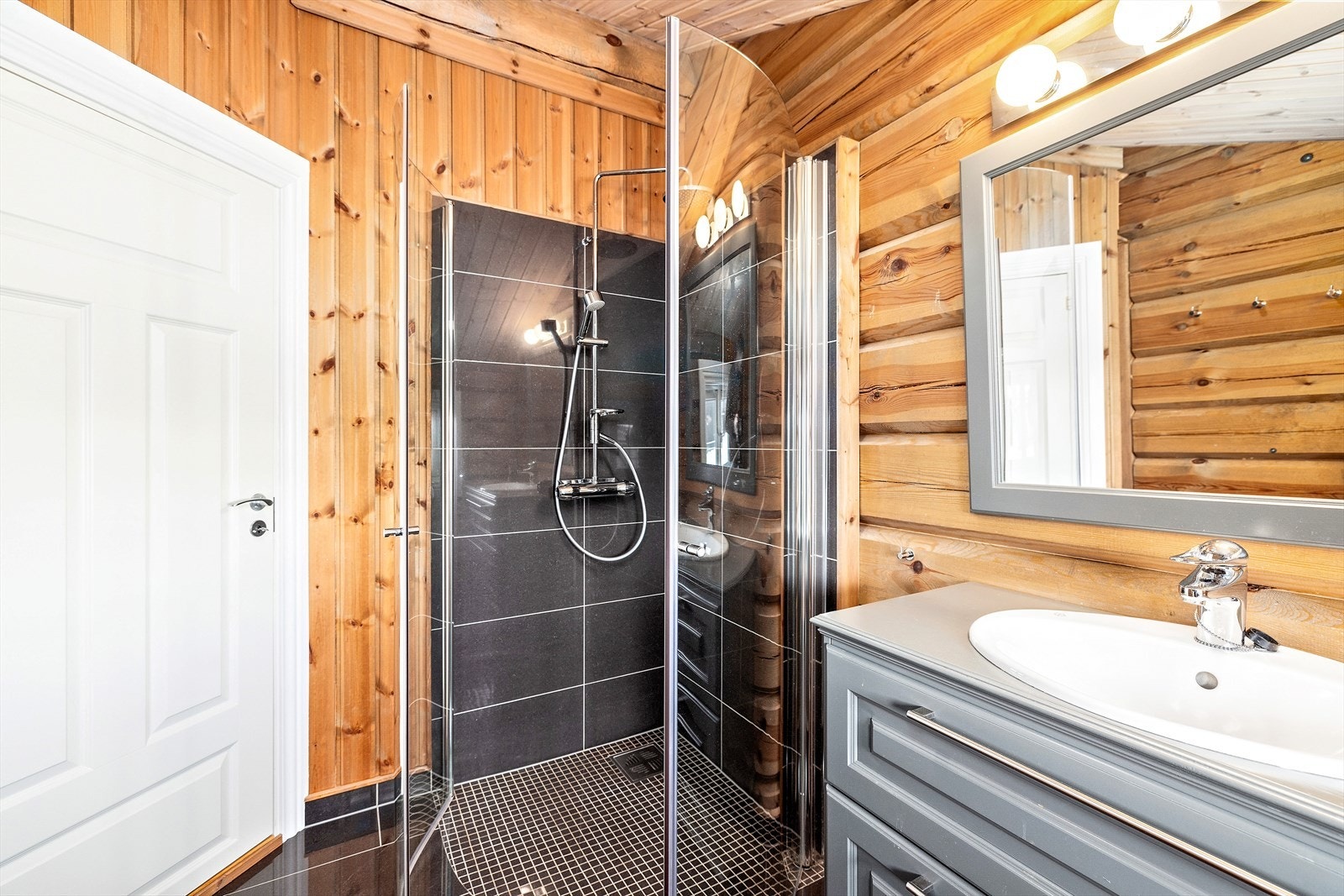 Baderom i 2. etasje Galleribilde