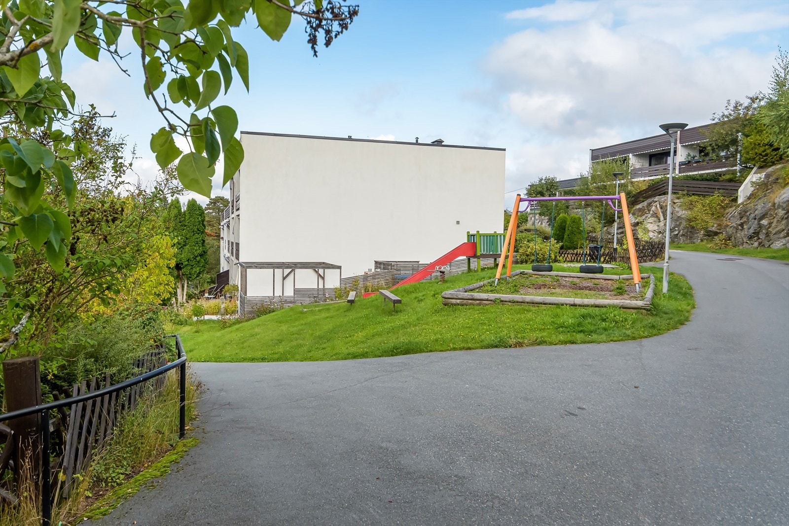 Hyggelig fellesområder med lekeplass for de yngste Galleribilde