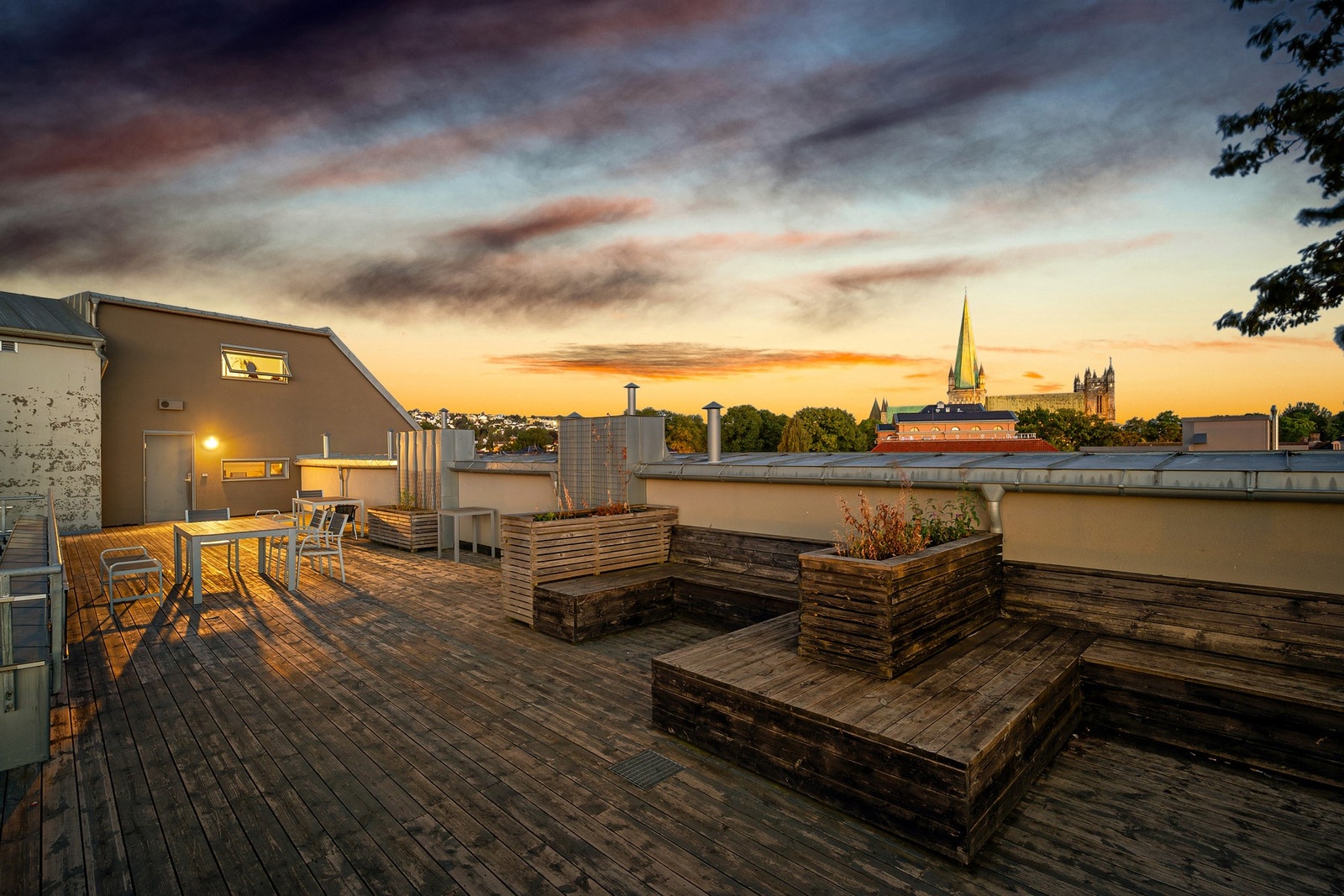 Kveldsbilde fra takterrassen. Galleribilde