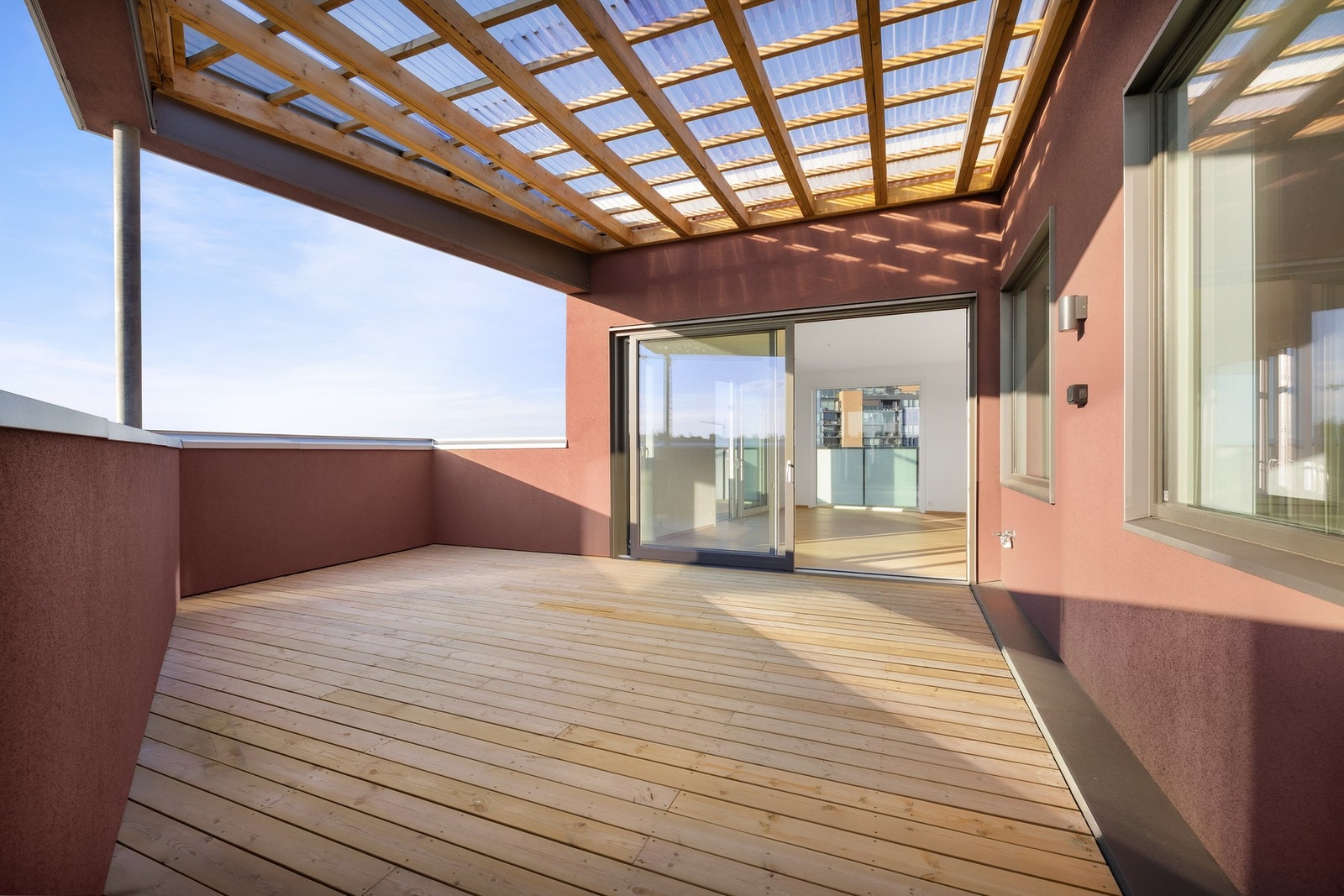 EiendomsMegler 1 v/ Silje Solem har gleden av å presentere en svært flott og eksklusiv toppleilighet i byggets 8. etasje. Galleribilde