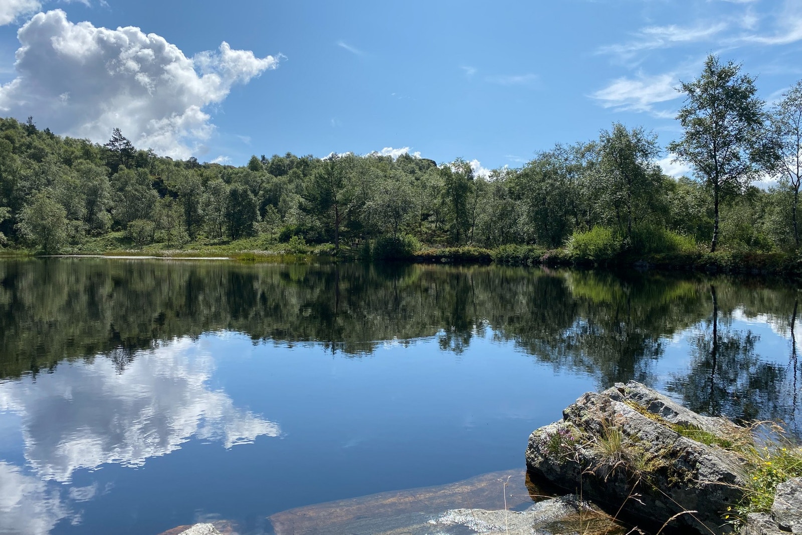 Litle Jørgenstemma. Området er nydelig, og et populært sted både for bading og grilling. Galleribilde