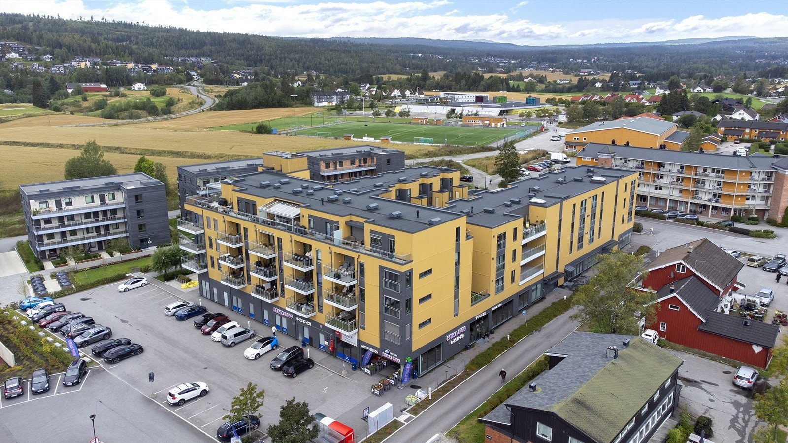 Meget pen og sentral boligkvartal på Ask fra 2016 Galleribilde