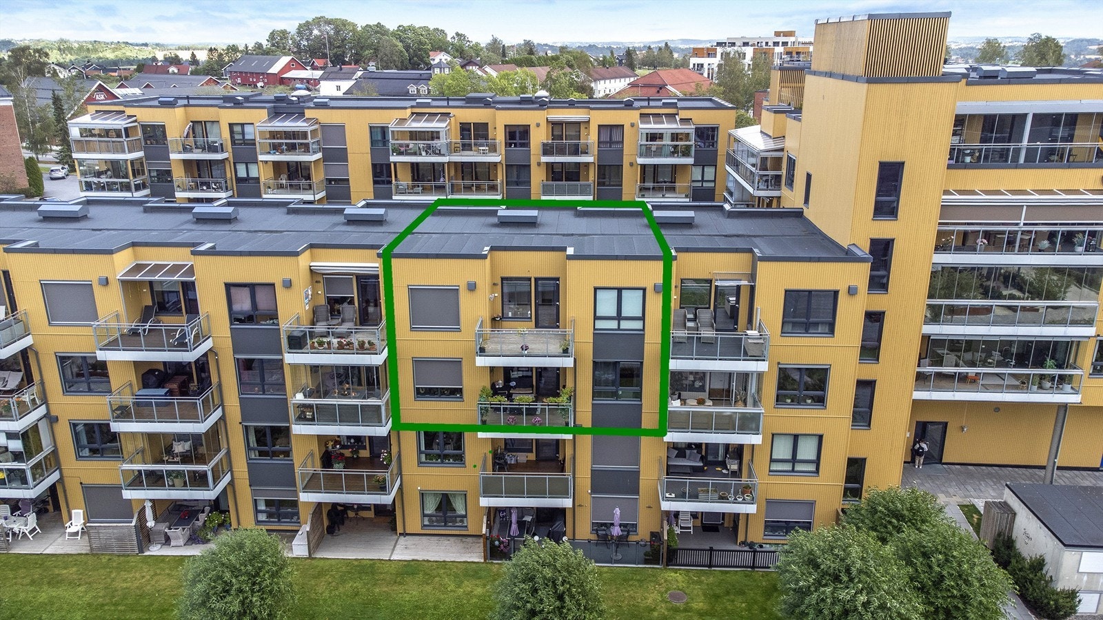 Stor gjennomgående duplex i nyere bebyggelse Galleribilde