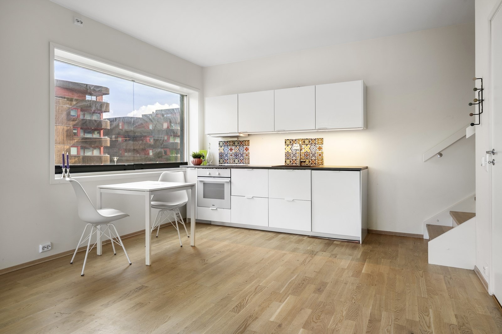 - Eier har installert kjøkken her og har tidvis leid ut denne delen av leiligheten - Galleribilde