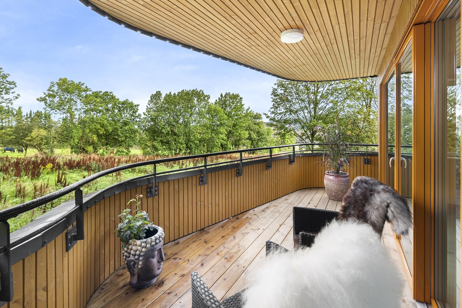 - Thea Edland ved Nordvik Bolig har gleden av å presentere Valheimveien 35 - Galleribilde