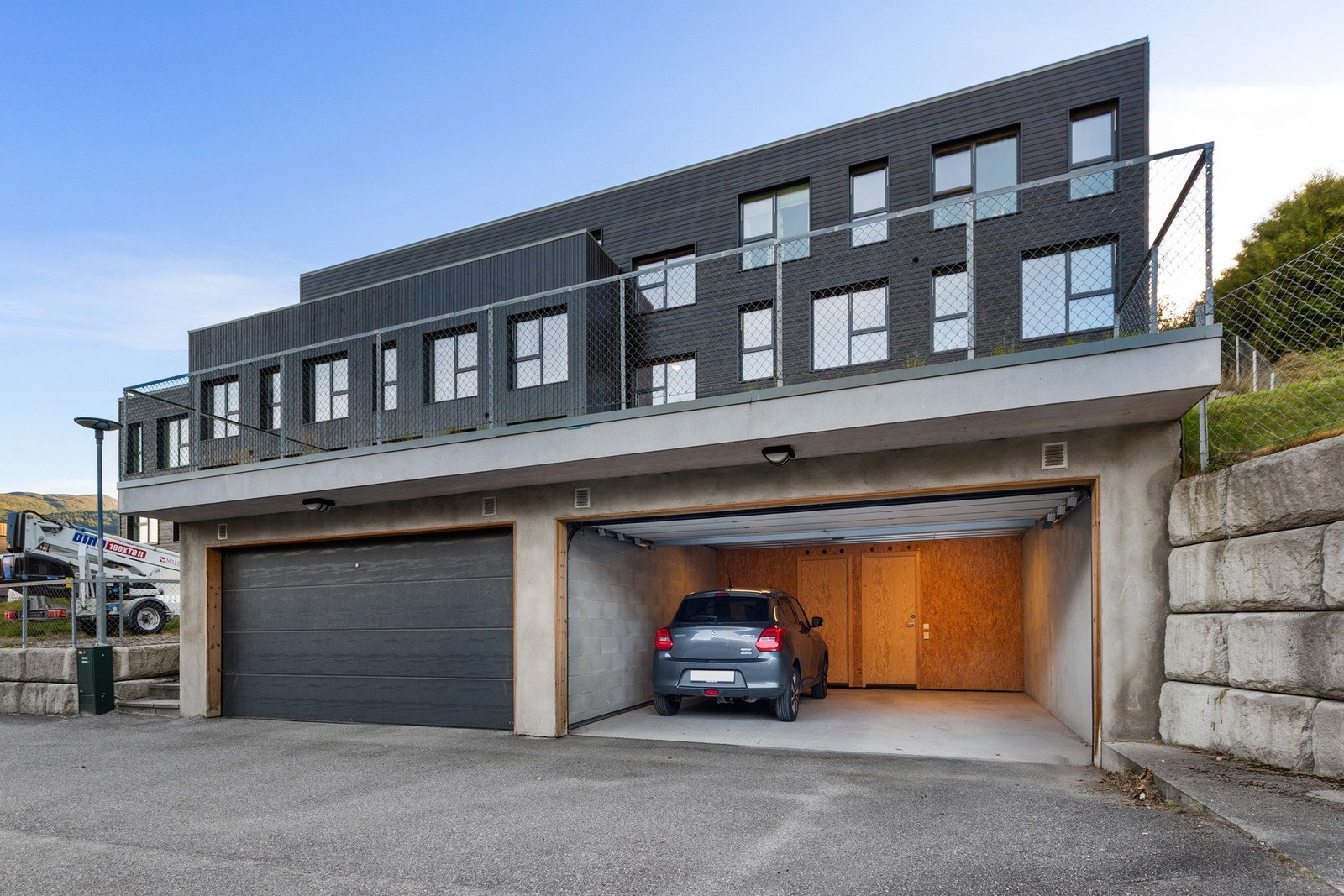 Deilig med garasje! Galleribilde