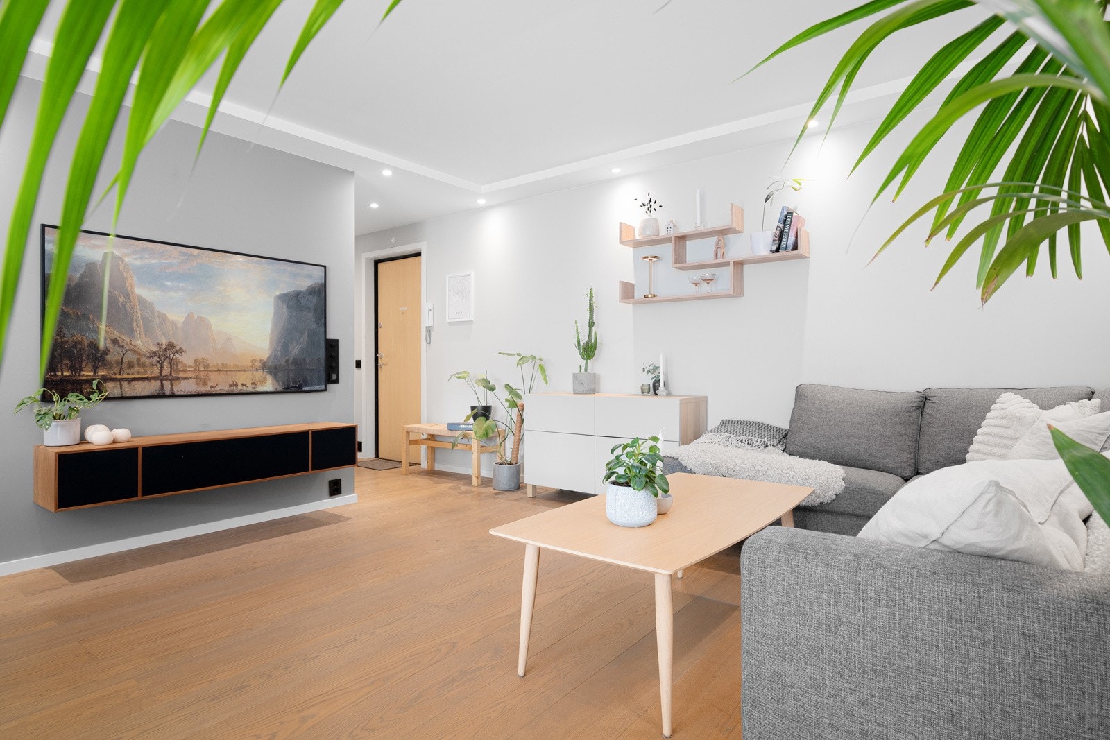 Både internett fra NextGenTel og varmtvann er inkludert i felleskostnadene. Galleribilde