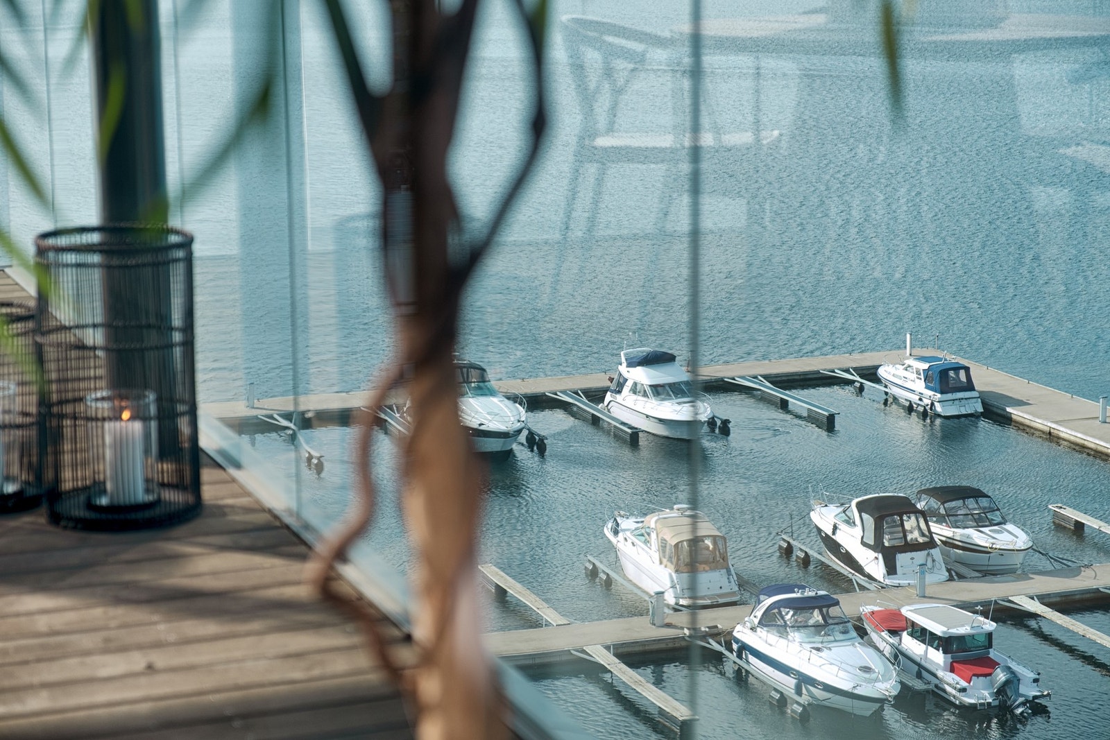 Fra store deler av boligen er det fantastisk sjøutsikt! Galleribilde