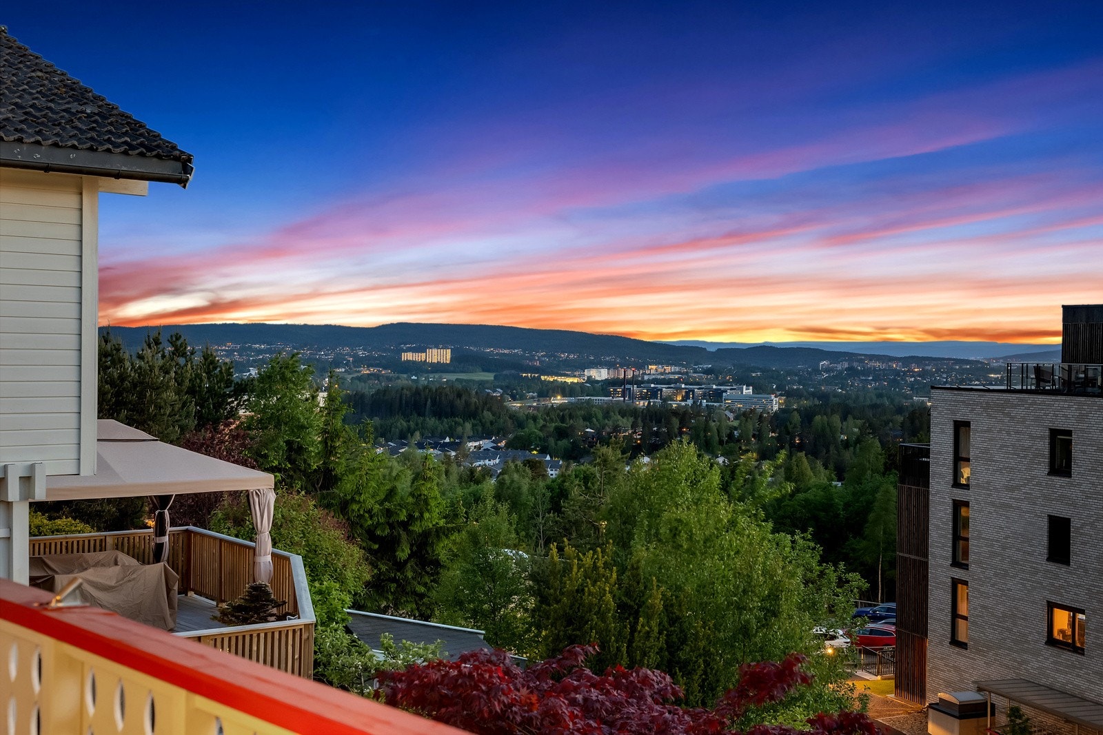 Flott utsikt så fra terrassen Galleribilde