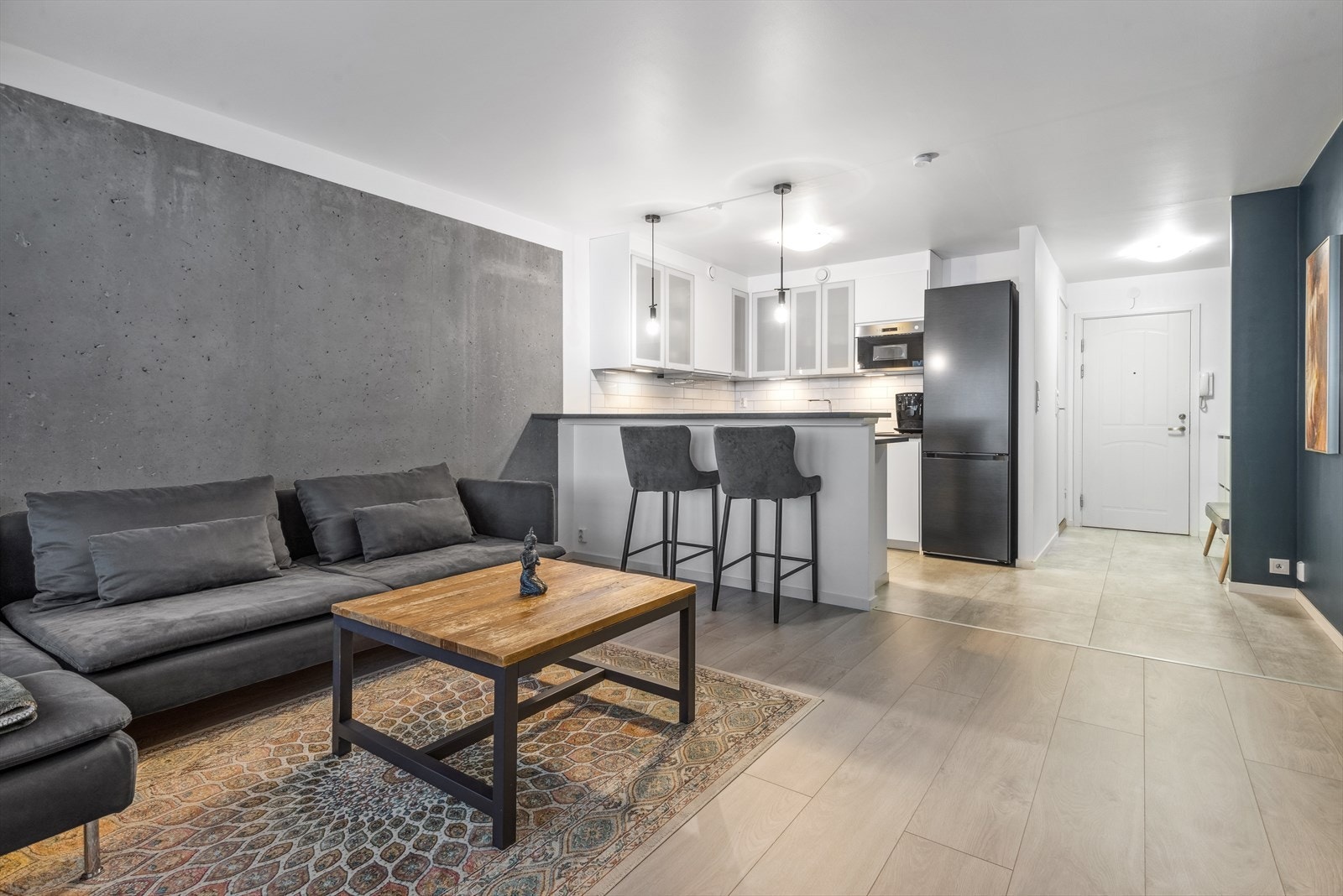 Det er varmekabler i entre og på kjøkkenet Galleribilde