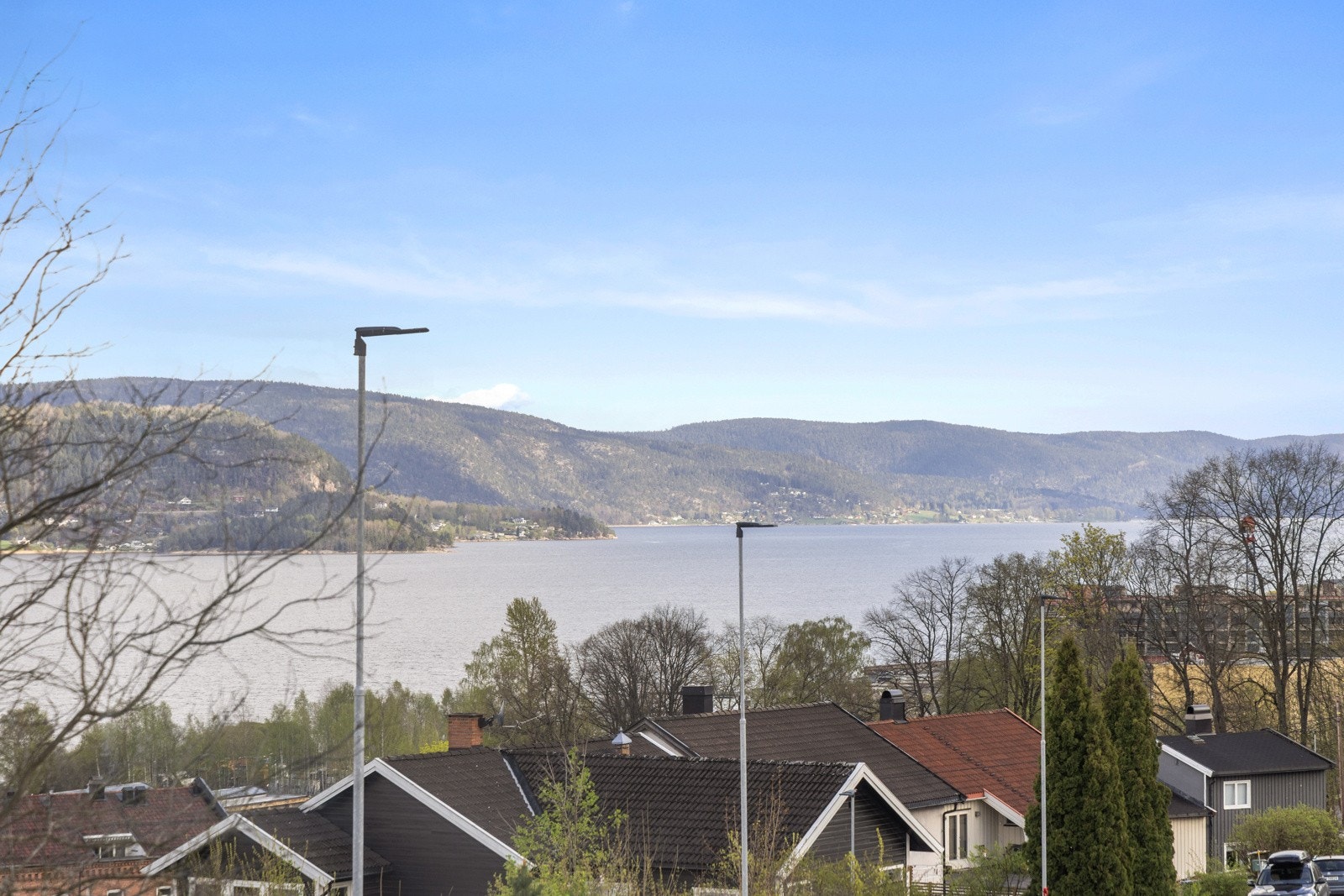 Utsikt fra eiendommen. Galleribilde