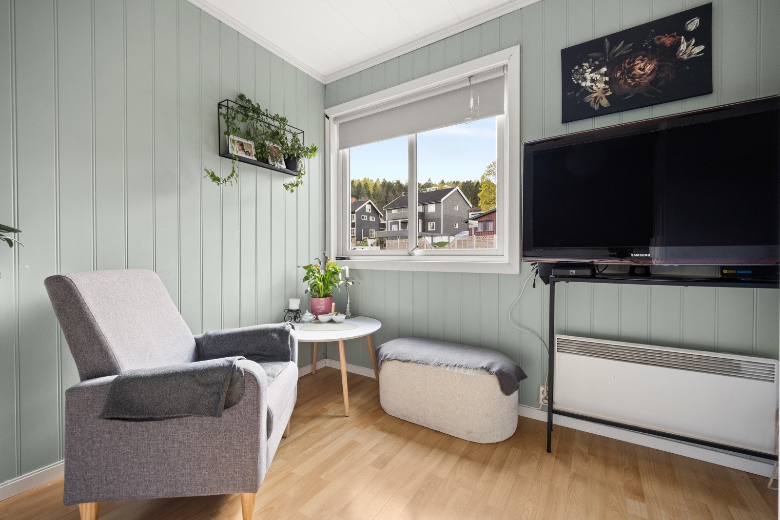 Stue/soverom hybel i 1. etasje. Galleribilde