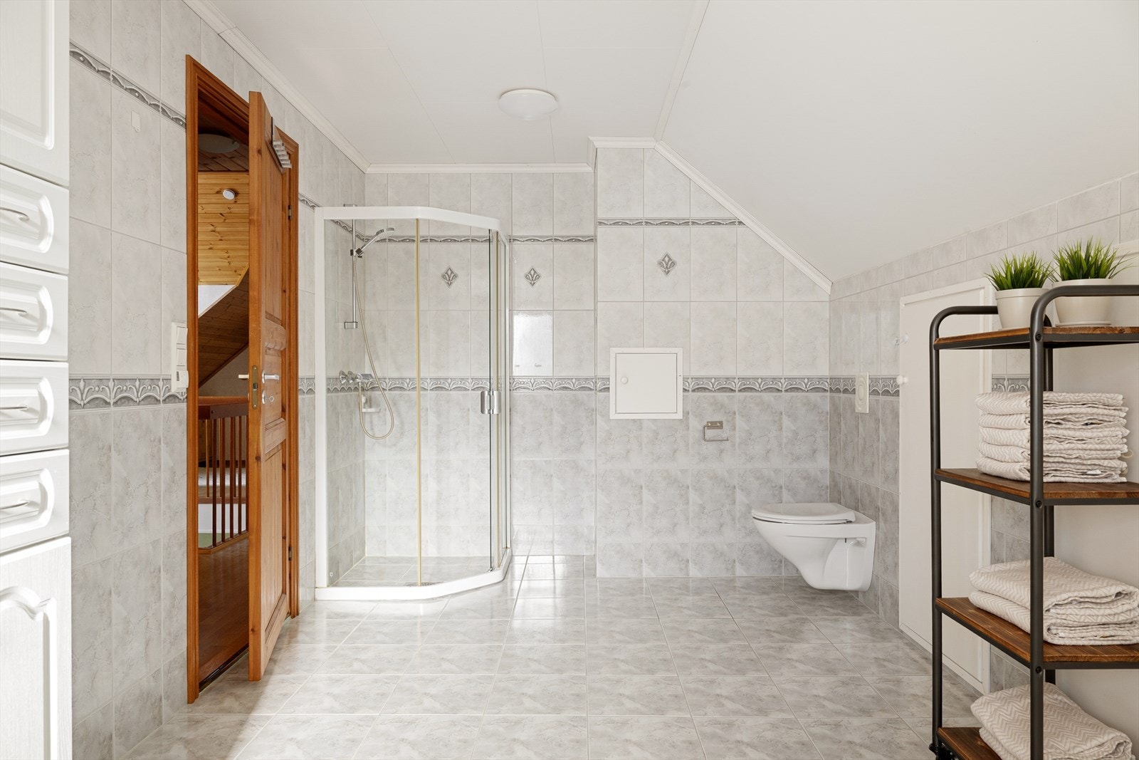 Løsningene er praktiske og tilpasset en aktiv familiehverdag. Galleribilde