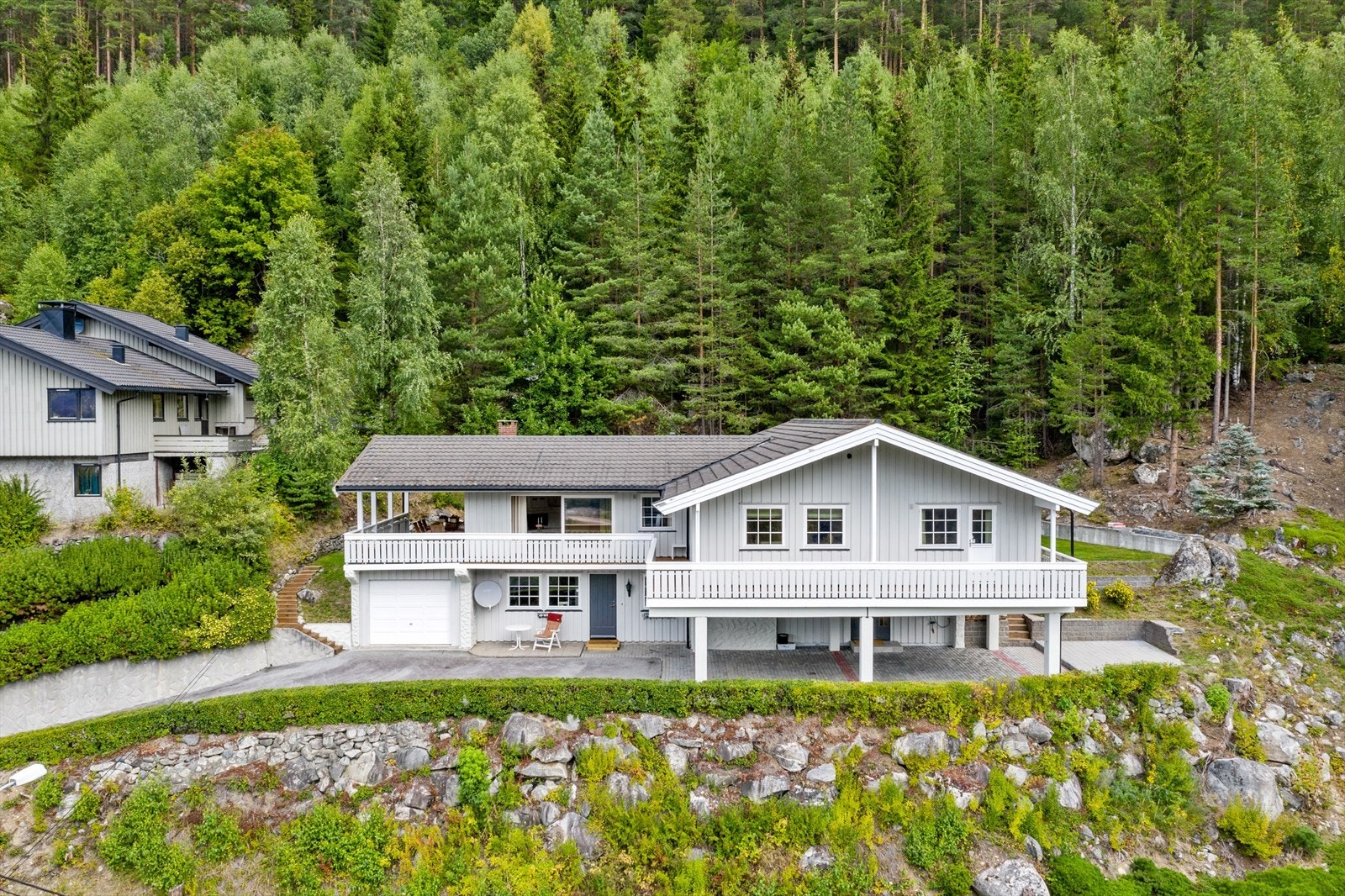 EiendomsMegler 1 Fjellmegleren har gleden av å presentere Robølevegen 21! Galleribilde