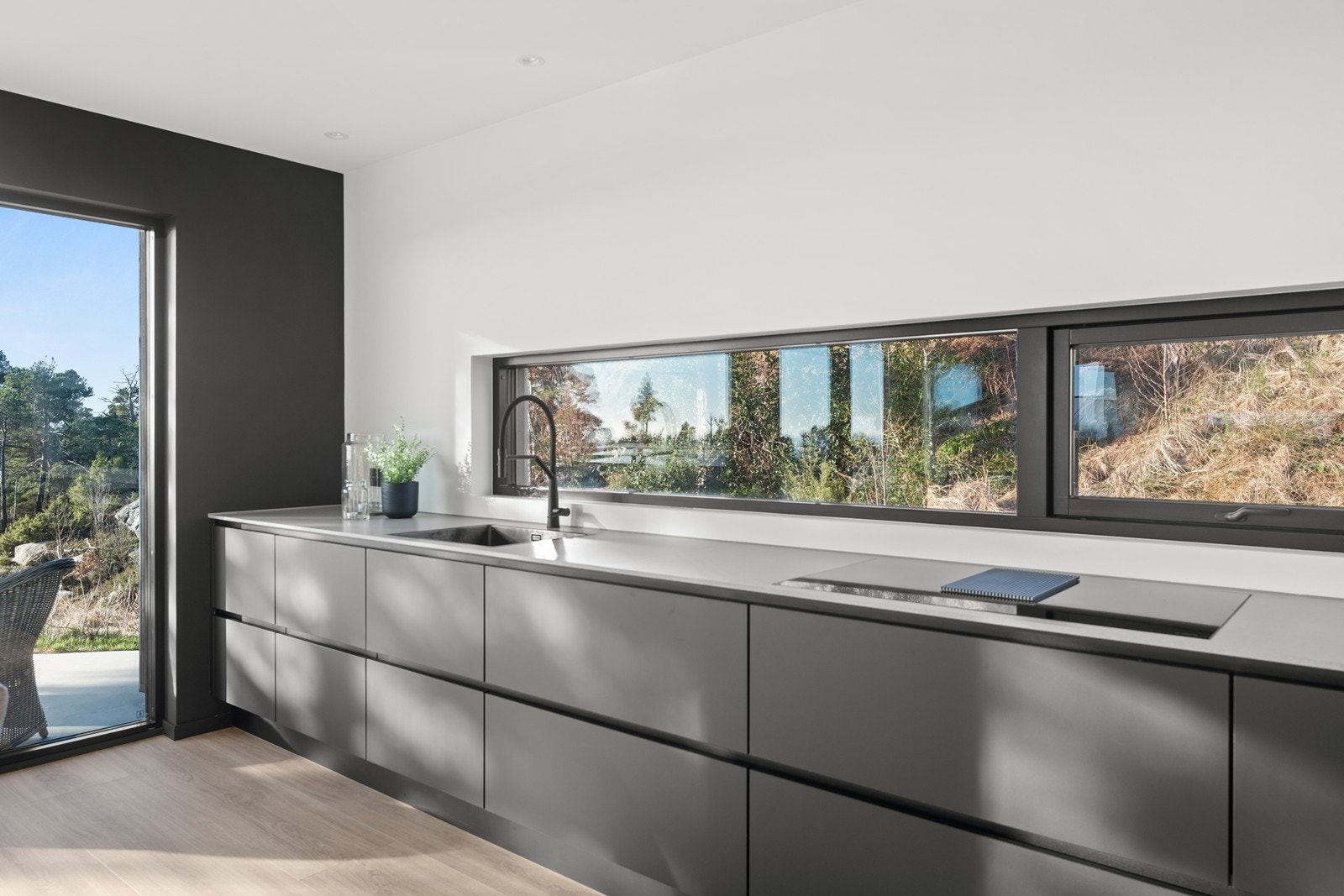 Utenfor kjøkkenvegg er det lagt opp stikk til varmepumpe om det ønskes Galleribilde