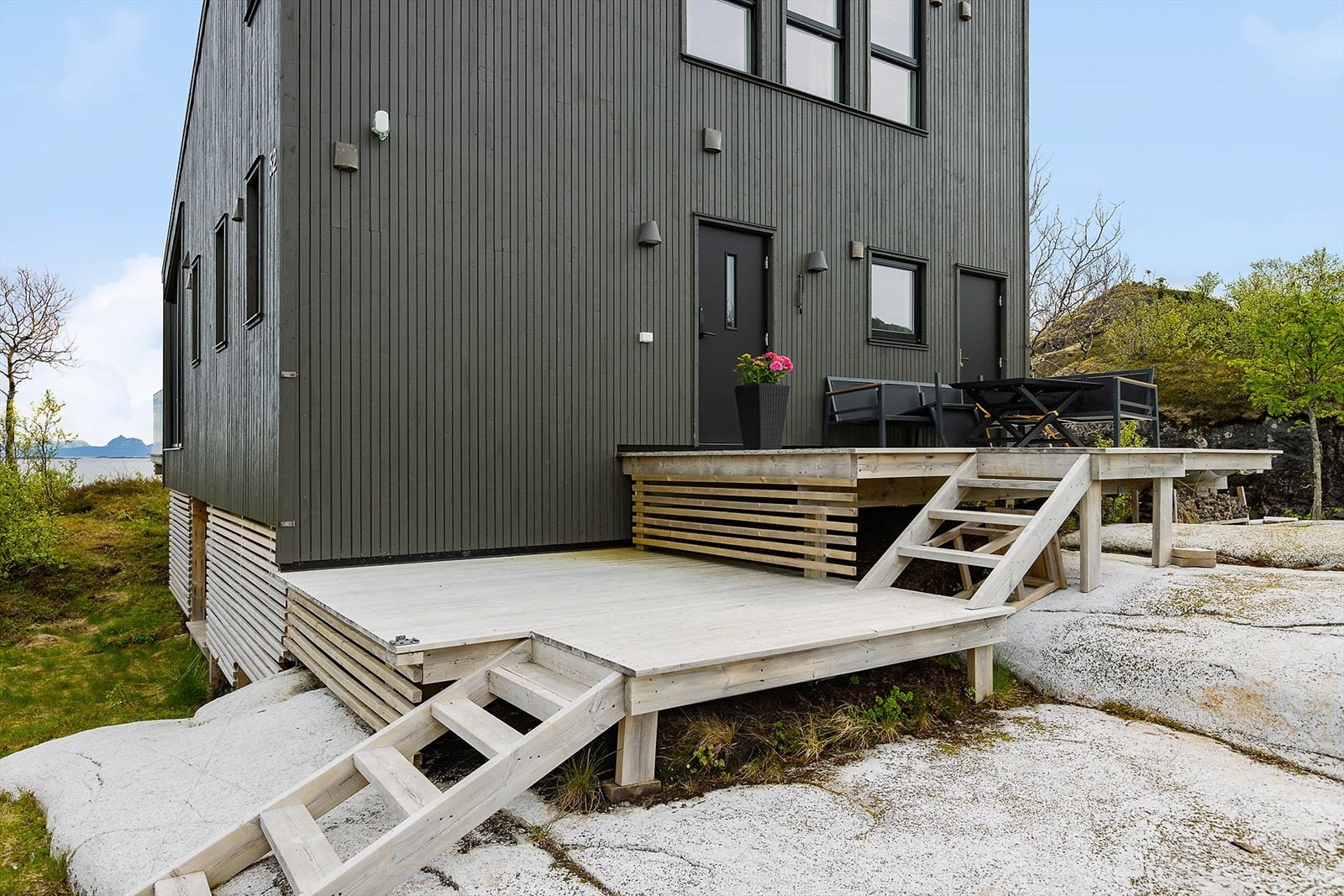 Pent uteområde - Sol fra morgen til kveld Galleribilde