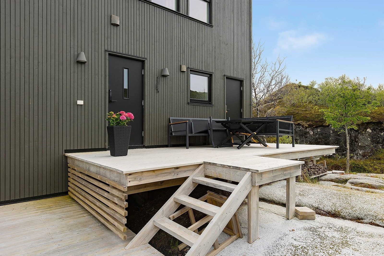 Fasade ved inngangsparti Galleribilde