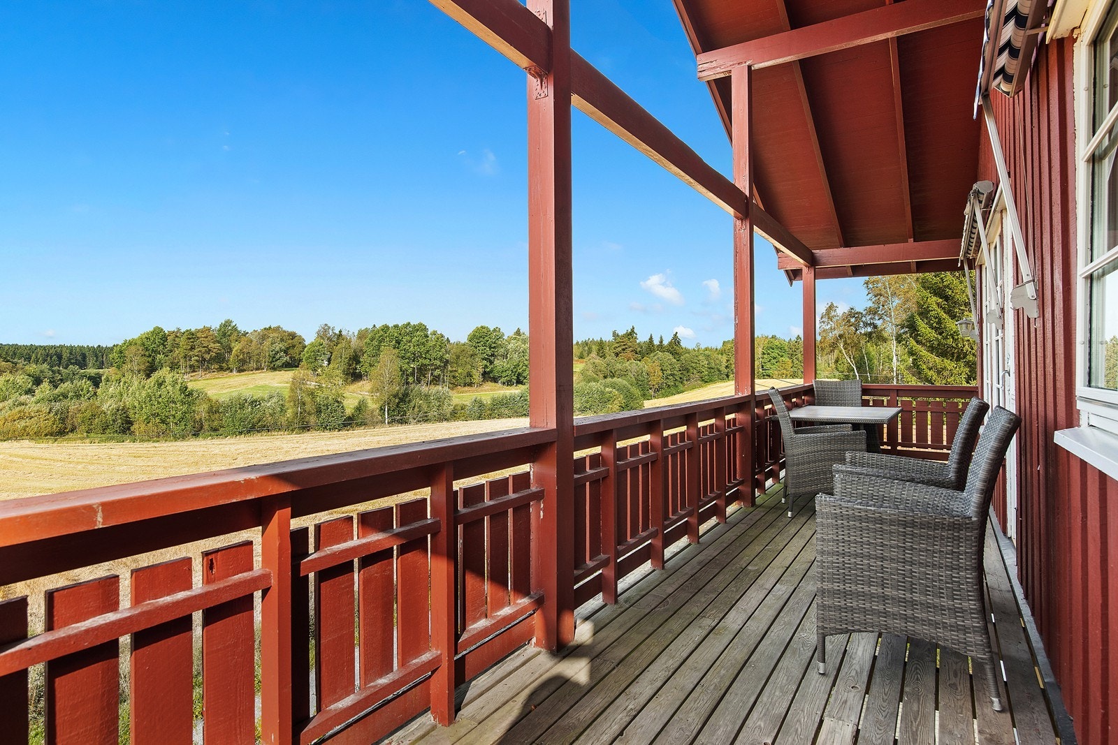 Flott utsikt over naturskjønne omgivelser. Galleribilde