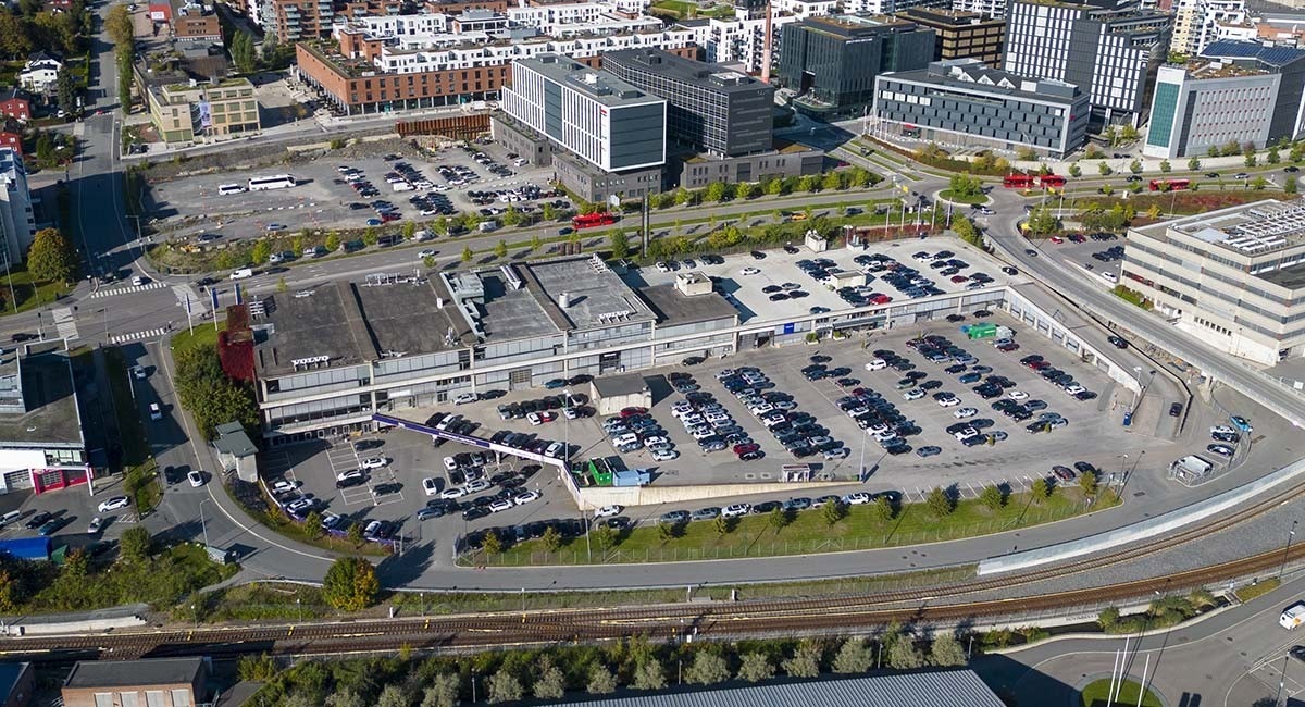 Eiendommen har god parkeringsdekning Galleribilde