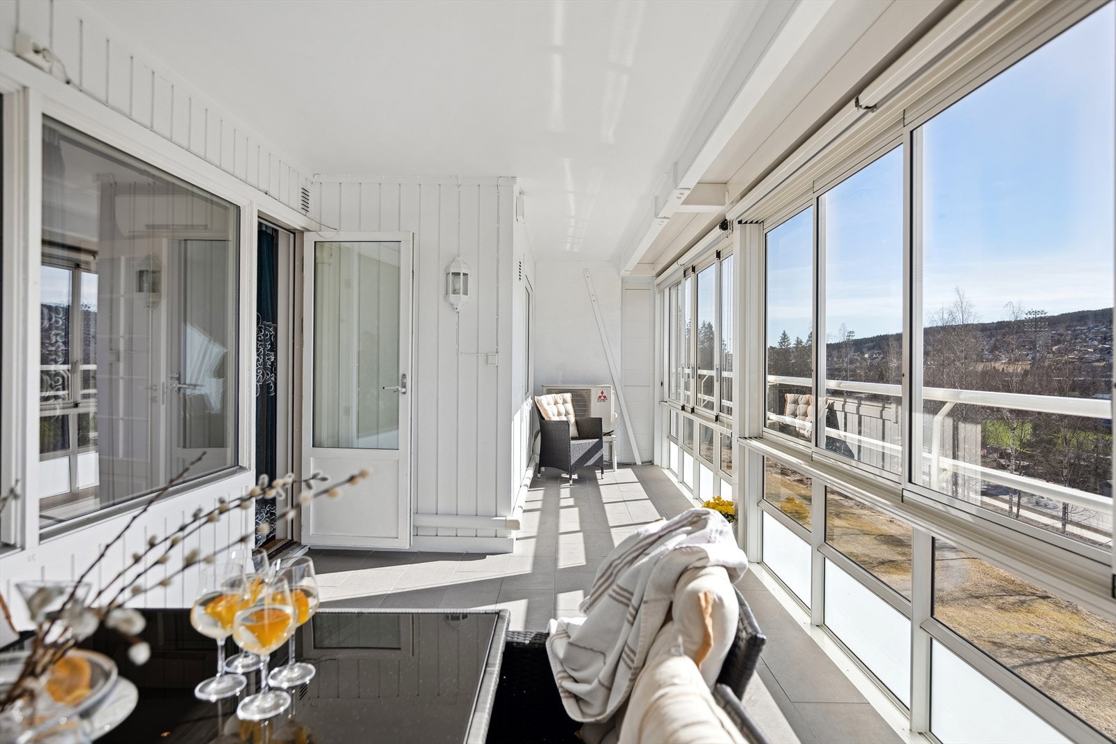 God plass til sittegruppe, beplantninger, etc. Galleribilde