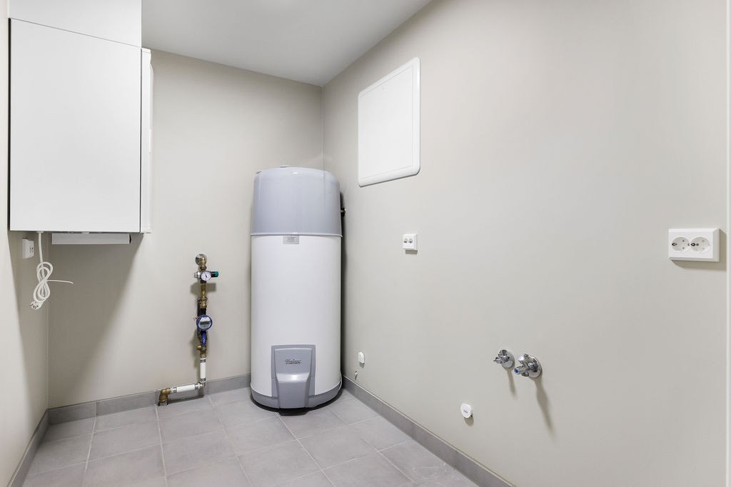 Vaskerom Galleribilde