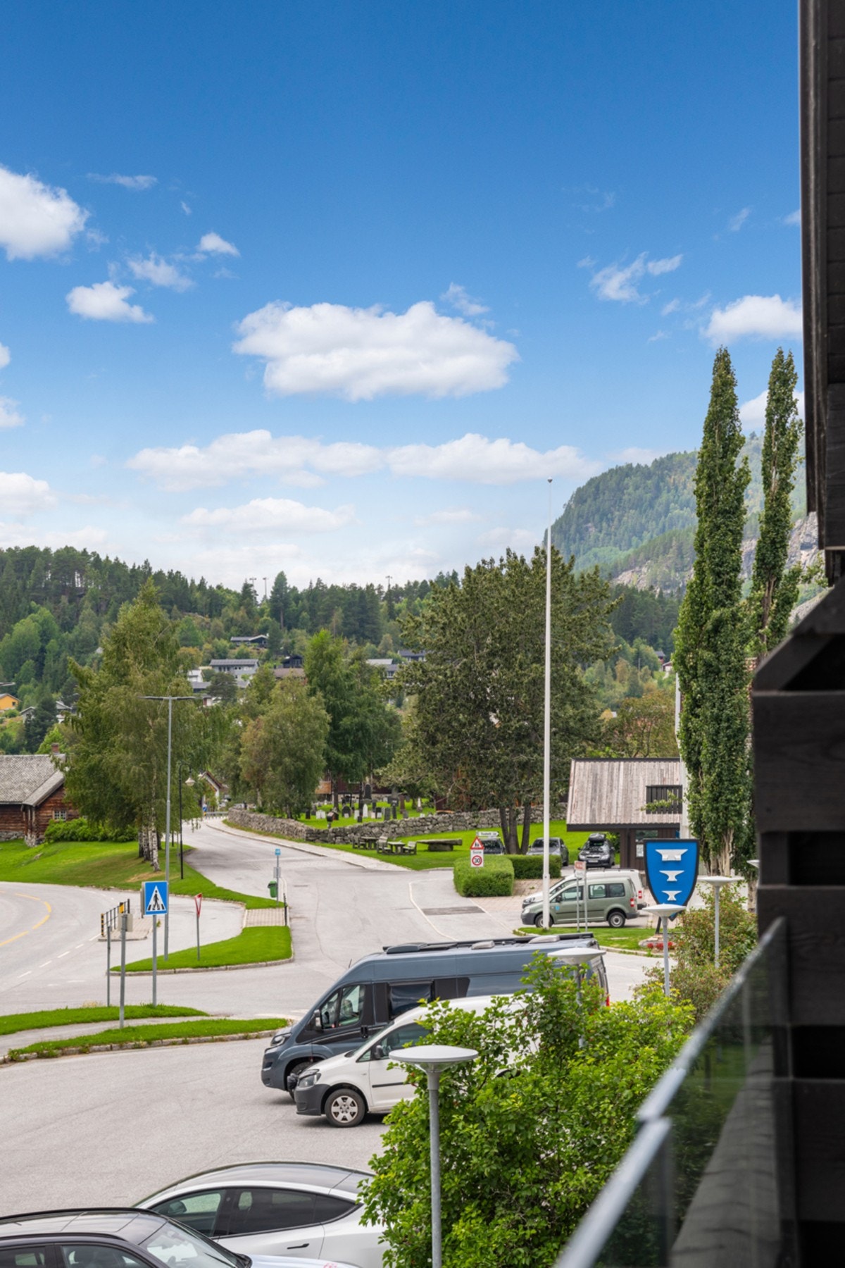 Rolige, koselige omgivelser rundt leiligheten Galleribilde