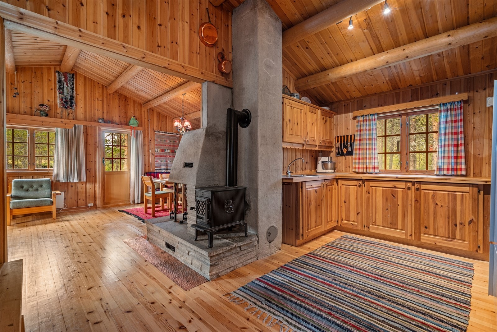 Kjøkken/stue. Galleribilde