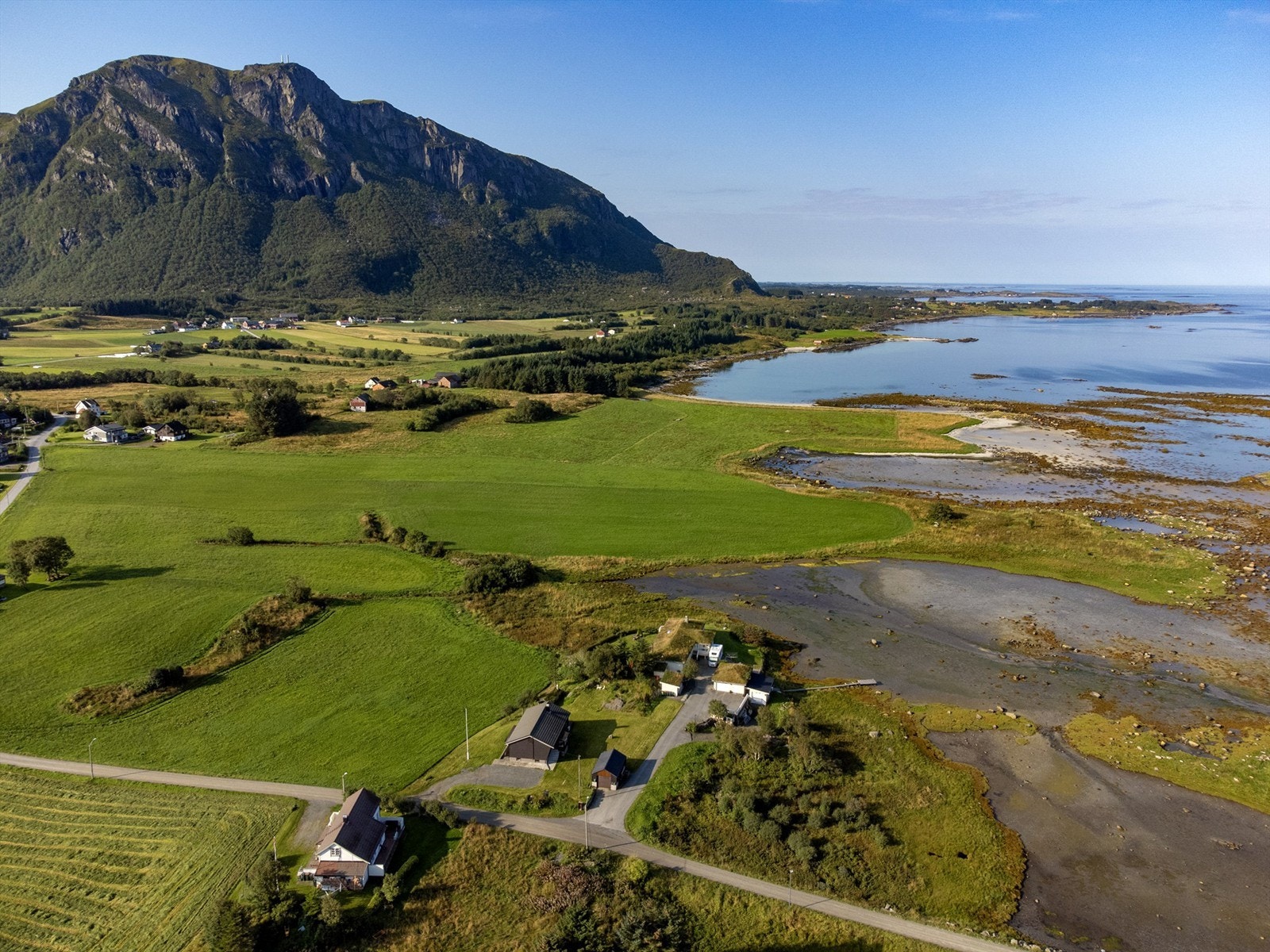 Nydelige omgivelser ute ved havet Galleribilde