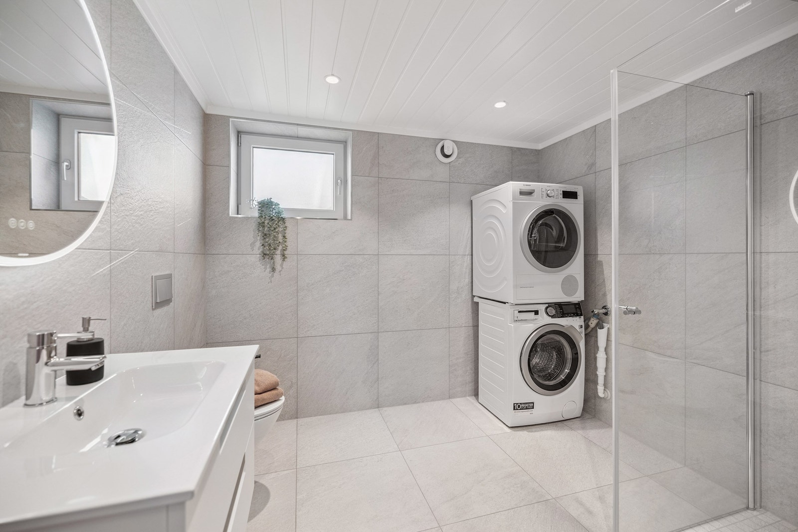 Bad i kjeller. Galleribilde